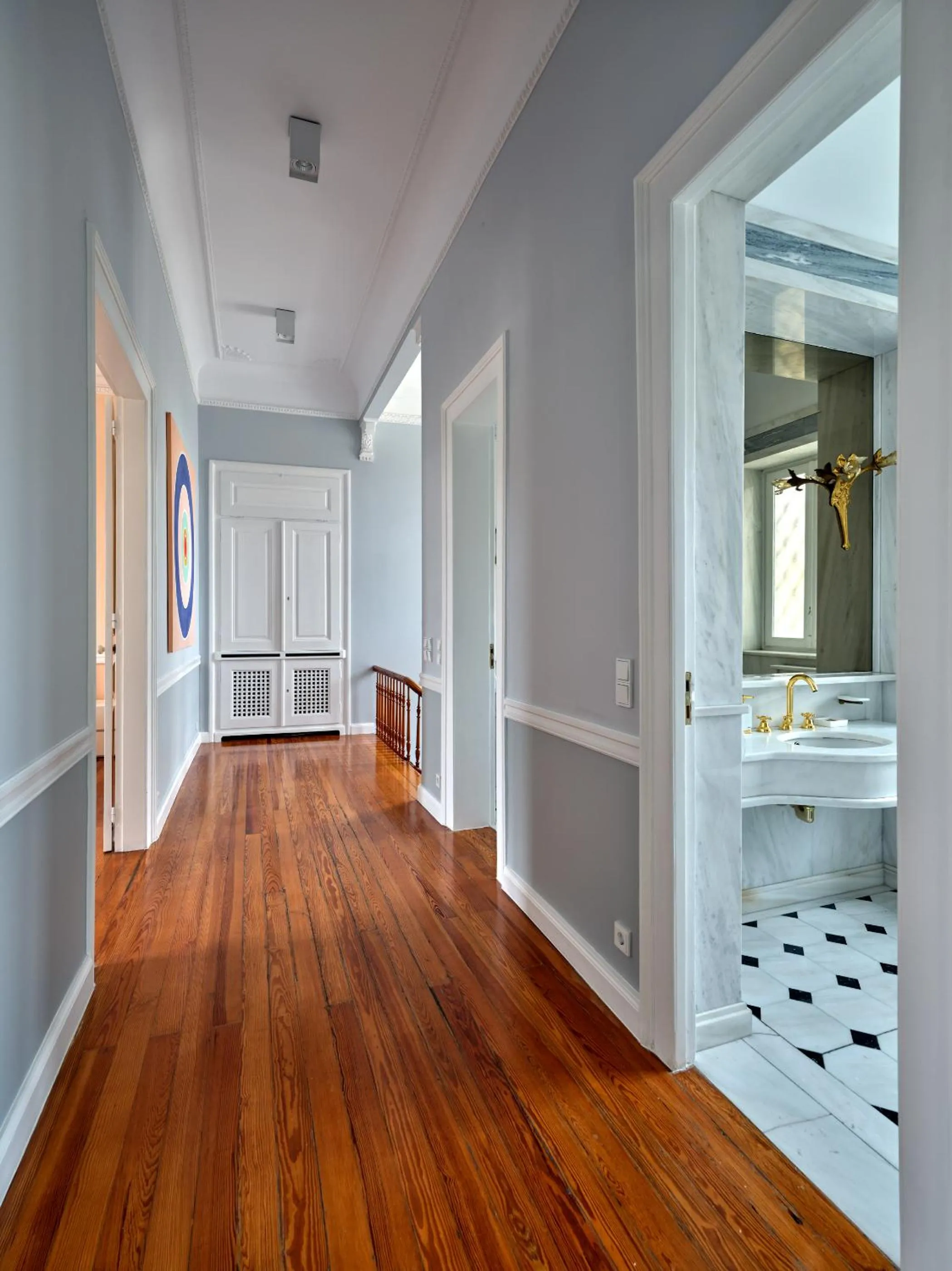 The White House in Plaka by JJ Hospitality