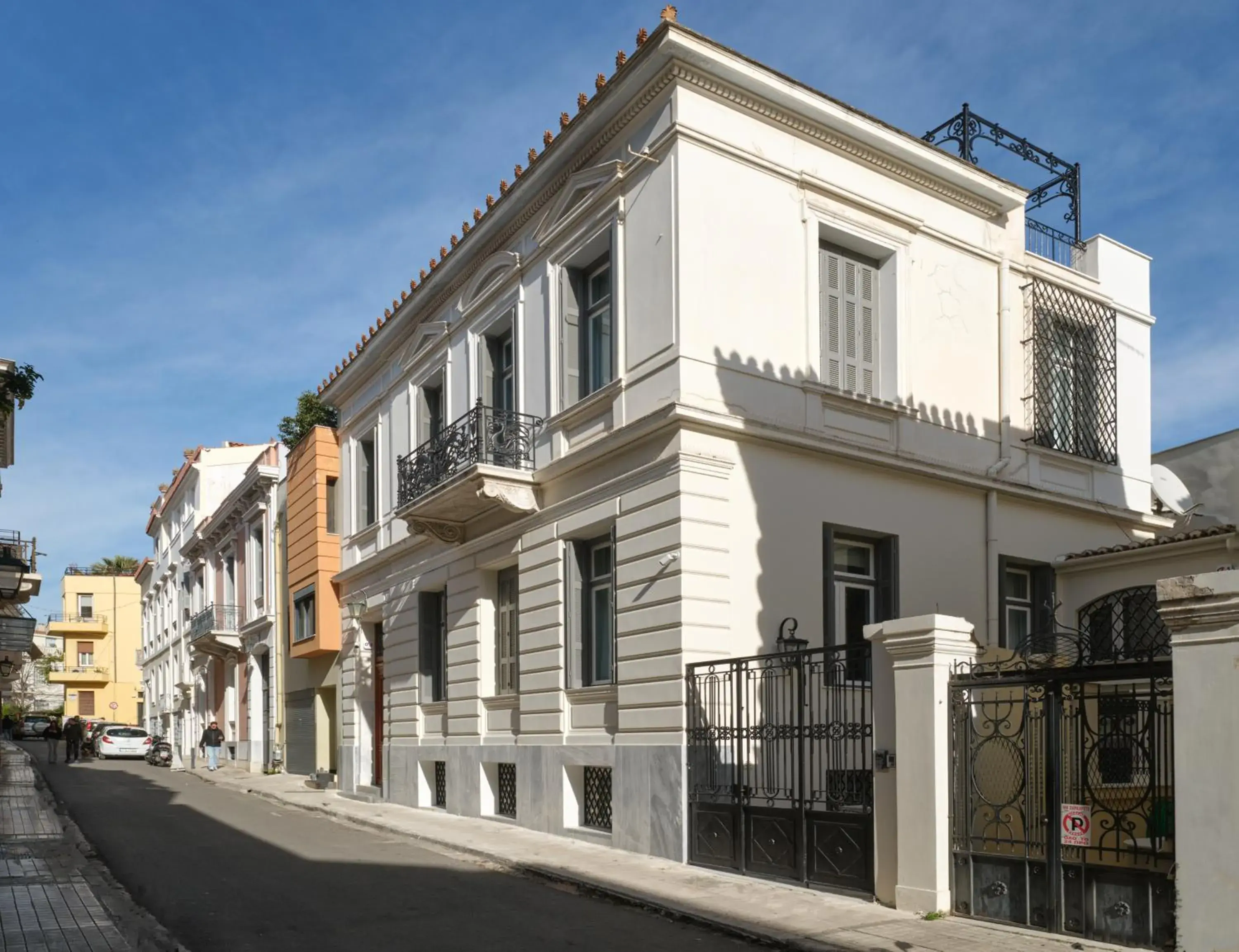 The White House in Plaka by JJ Hospitality The White House in Plaka by JJ Hospitality