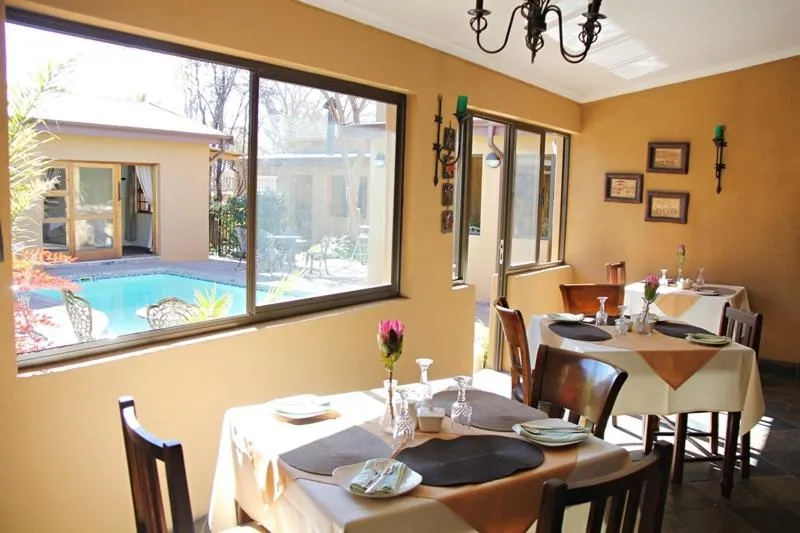 Restaurant/places to eat in Greenleaf Guest Lodge