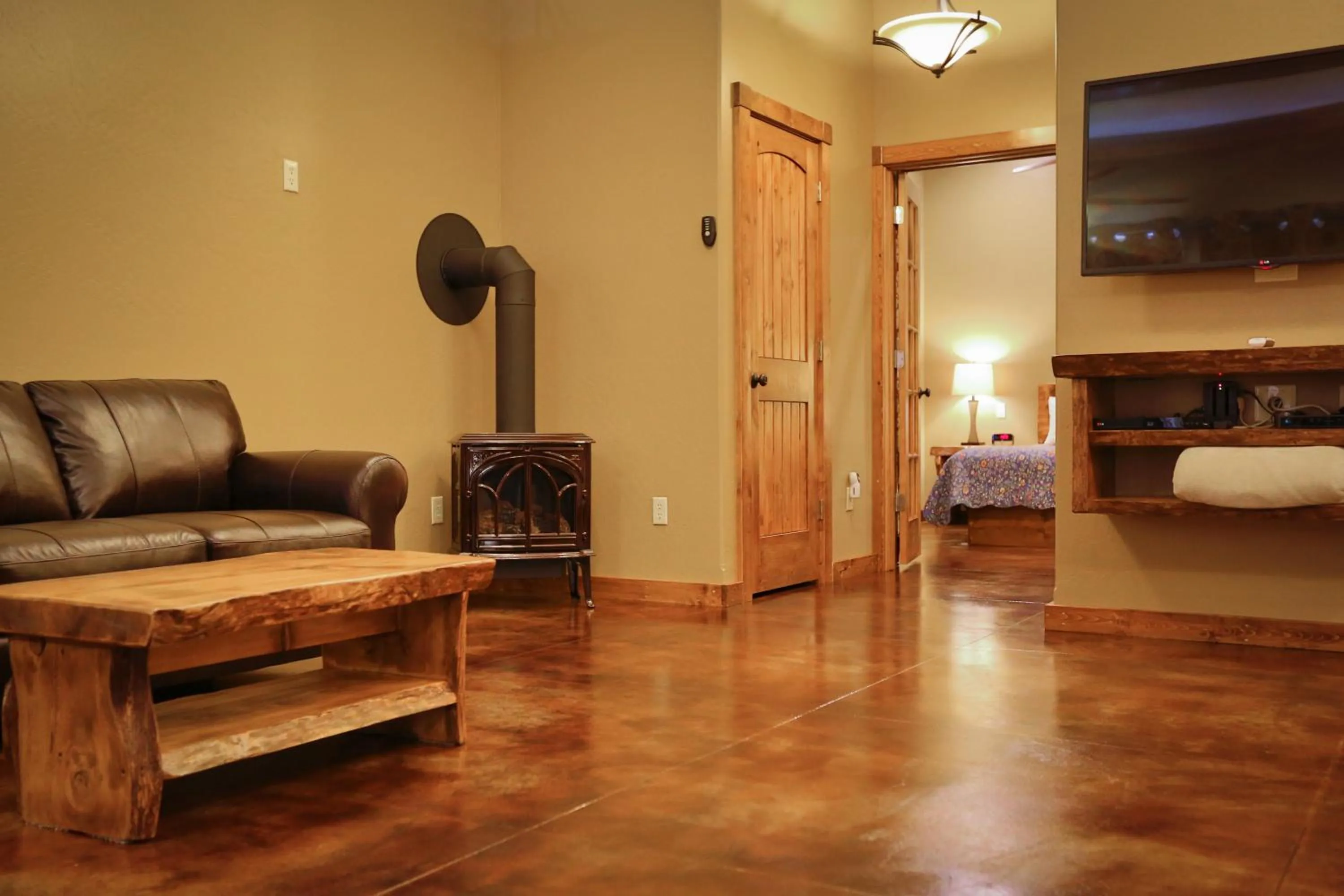 Living room in Baycrest Lodge