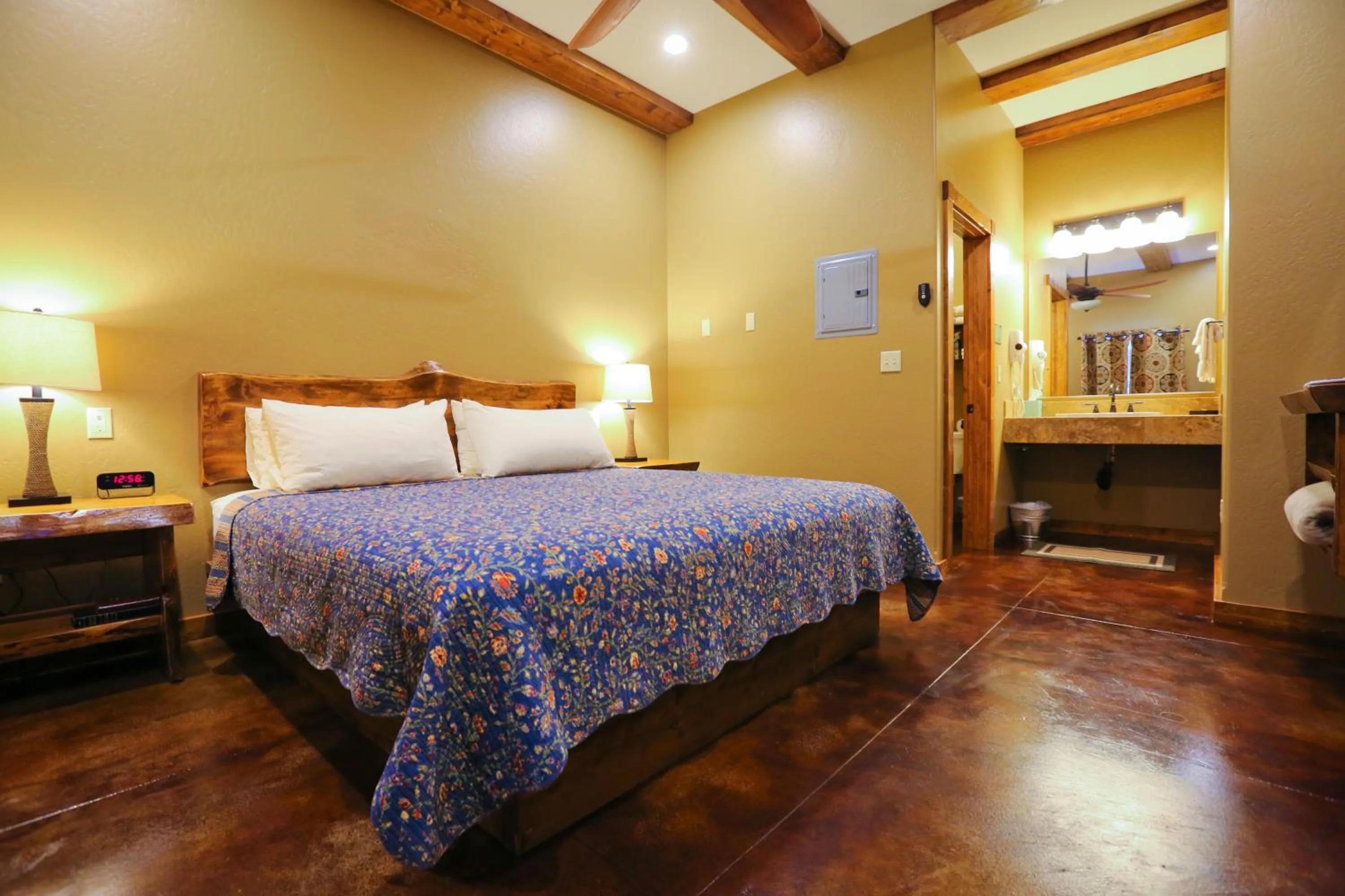 Bedroom in Baycrest Lodge