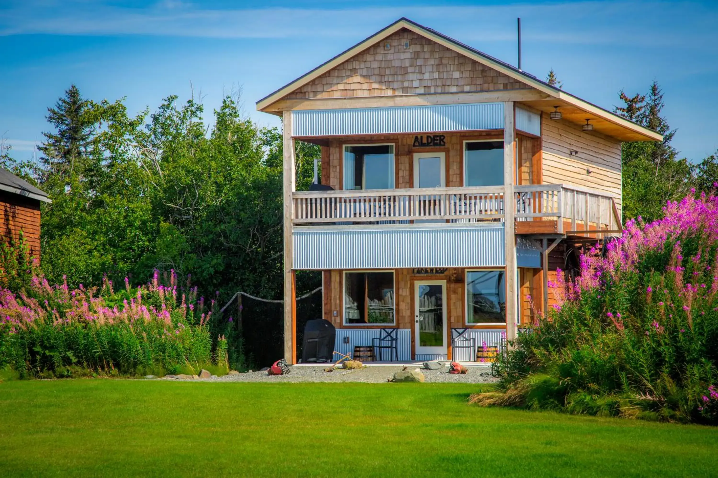 Apartment with Sea View - Fireweed in Baycrest Lodge Apartment with Sea View - Fireweed in Baycrest Lodge