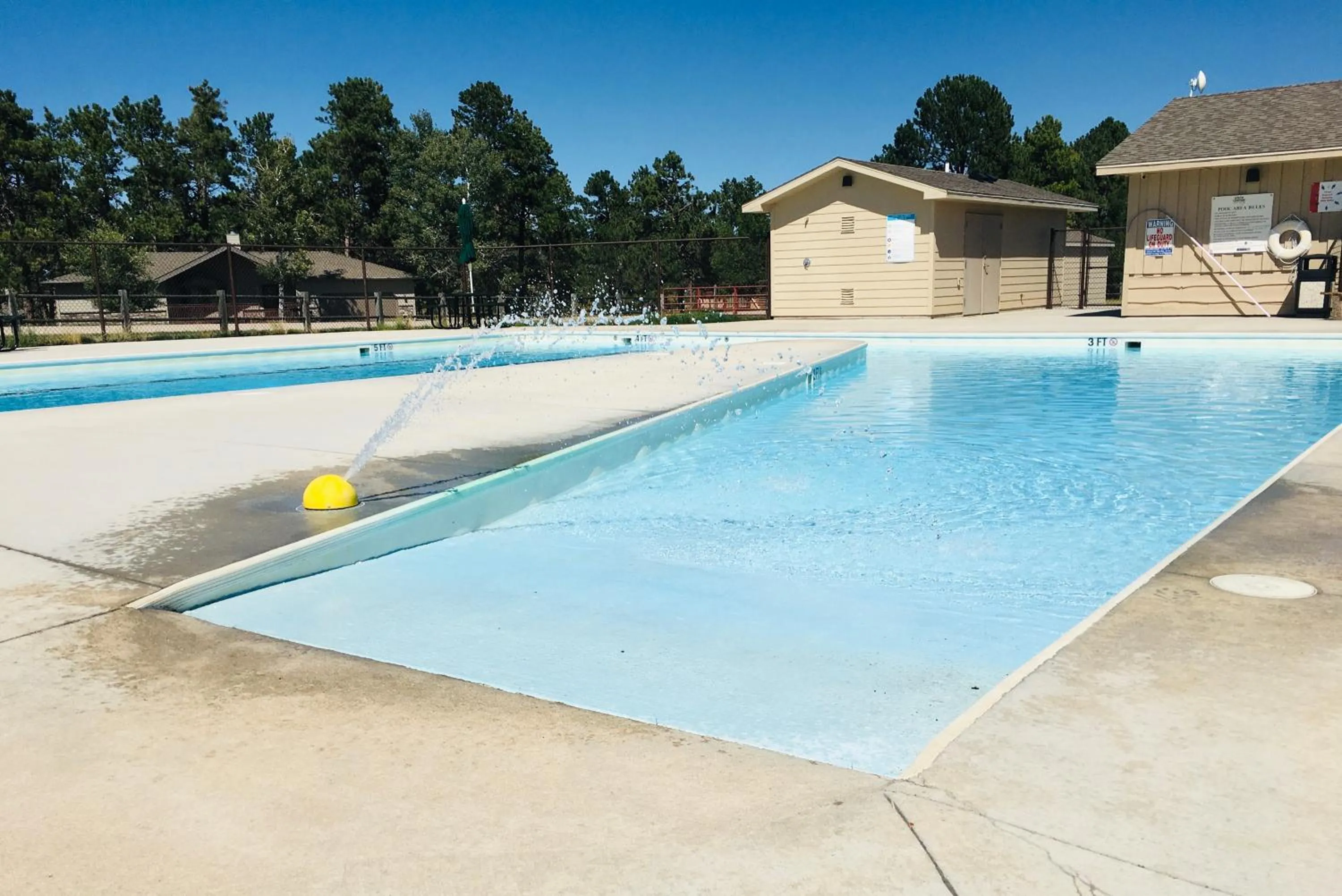 Swimming pool in Priceless Black Hills View