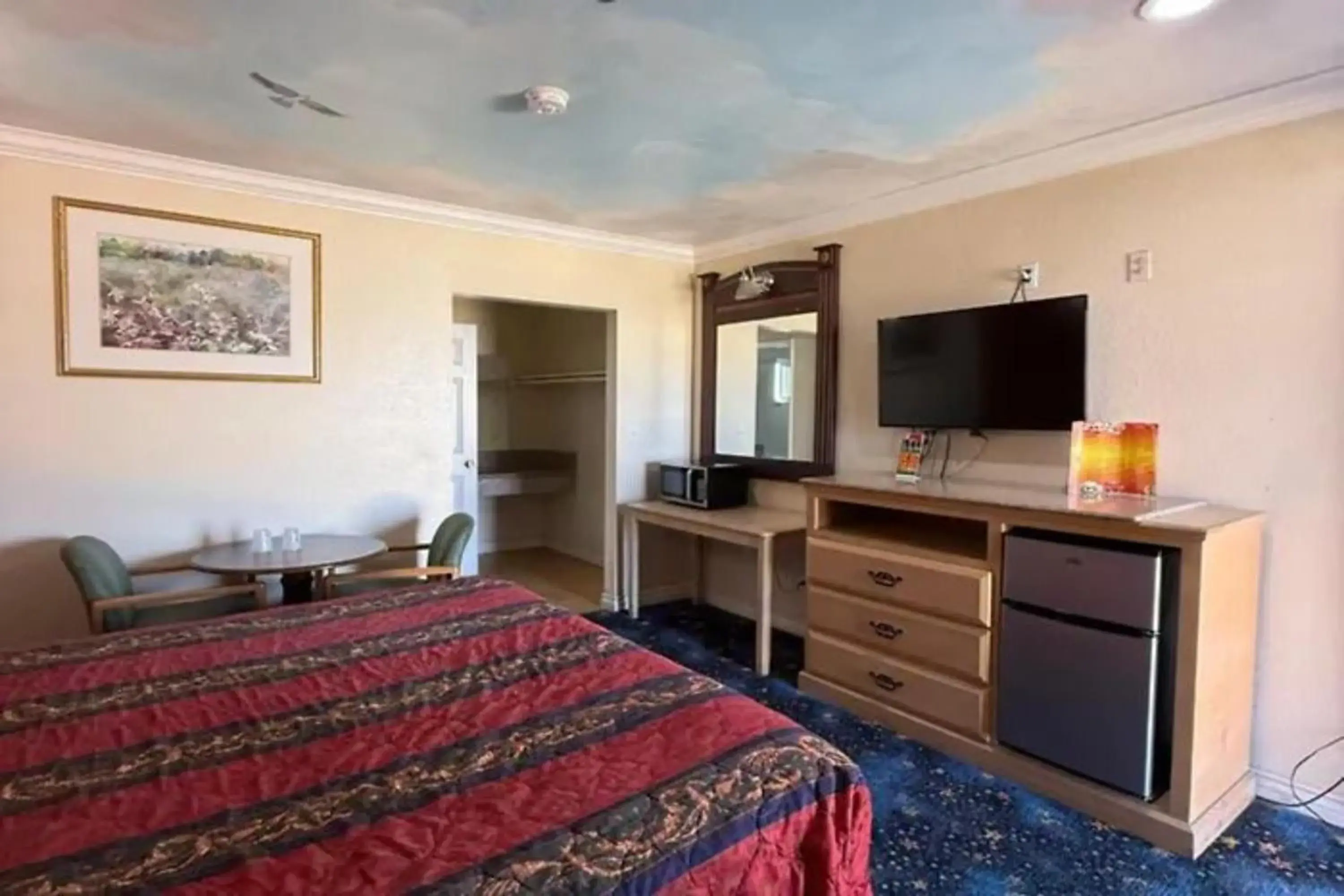 Bedroom, Bed in Robinhood Motel Anaheim West Bedroom, Bed in Robinhood Motel Anaheim West