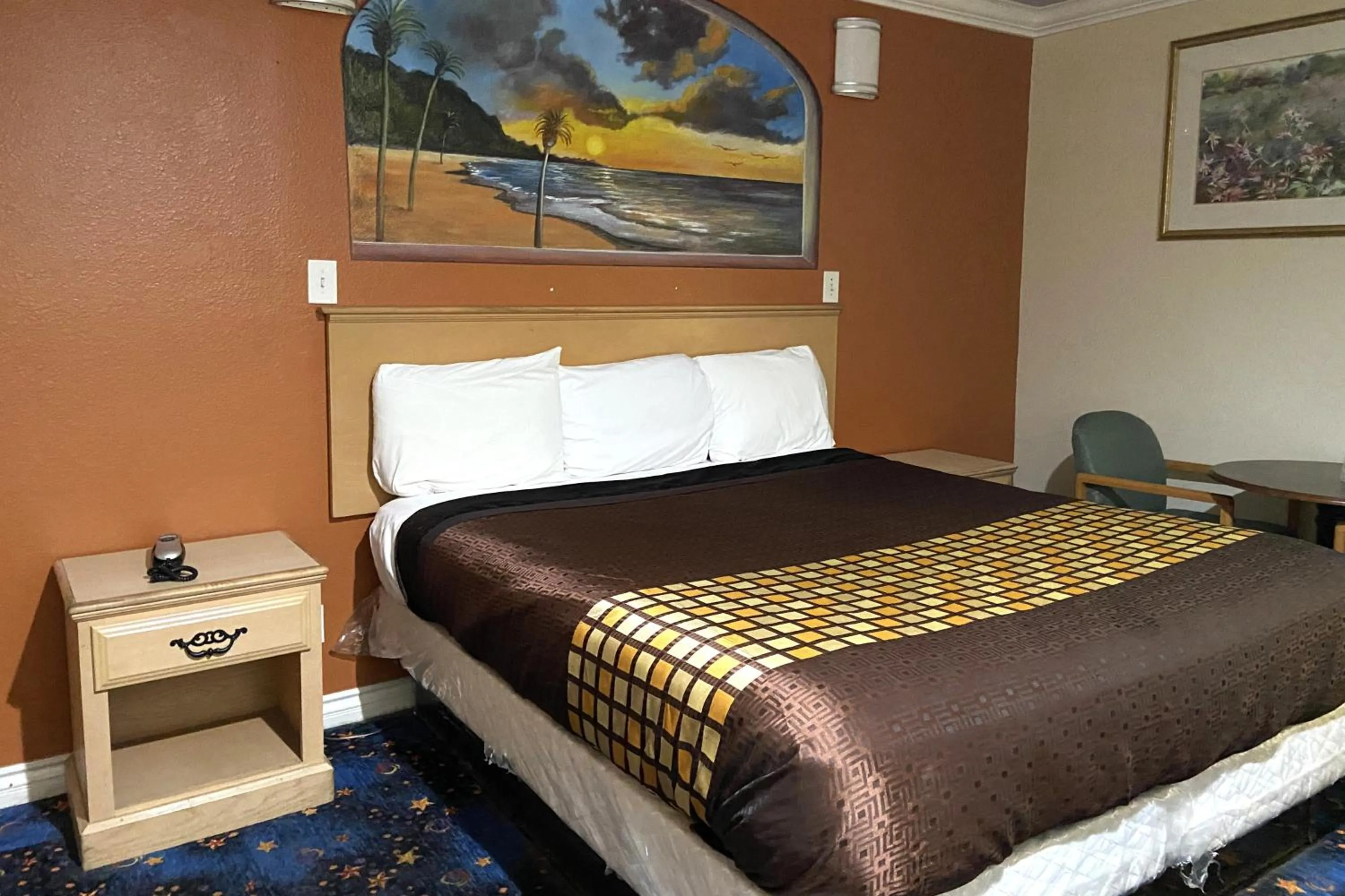 Bedroom, Bed in Robinhood Motel Anaheim West