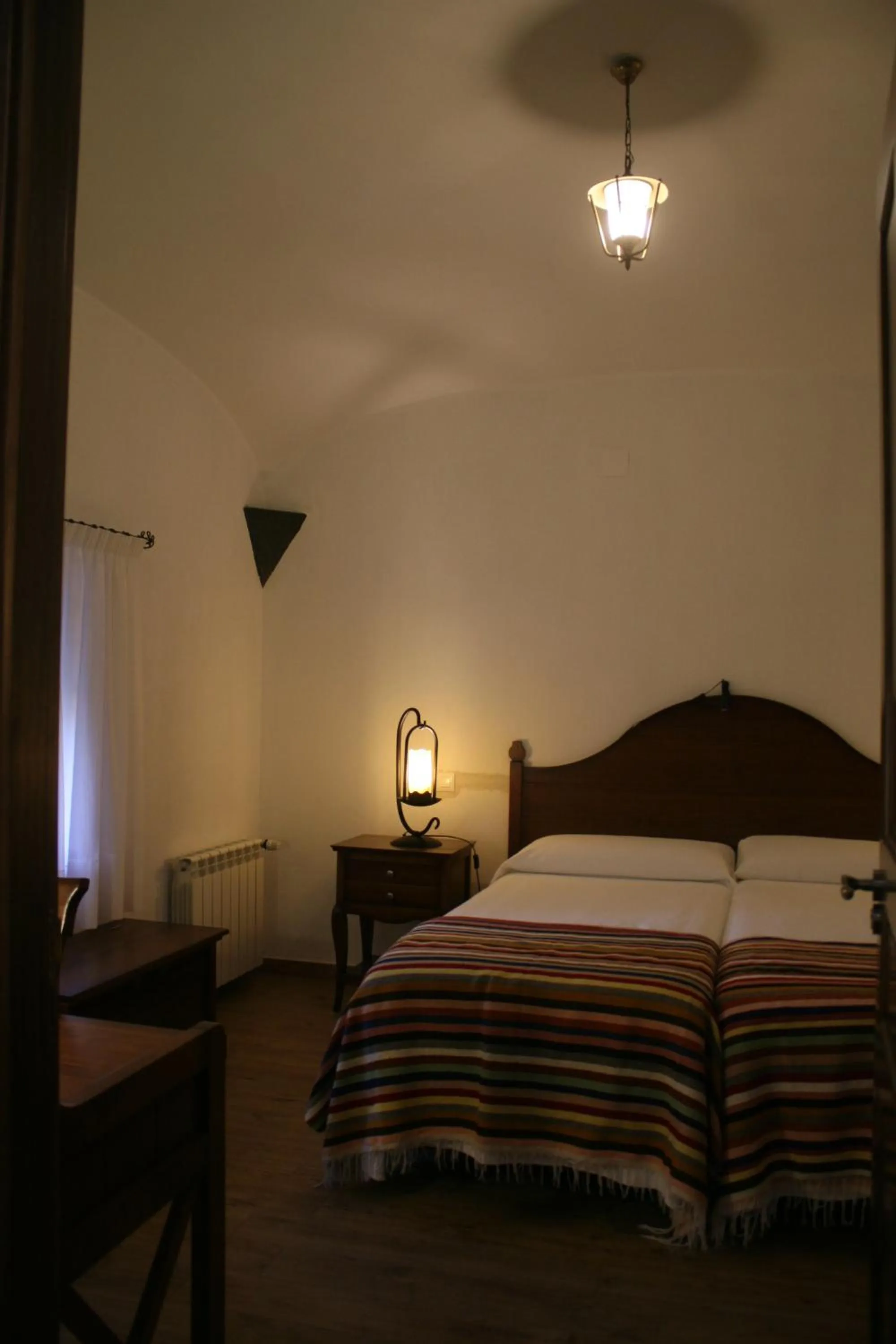 Bed in Hotel Rural Las Grullas