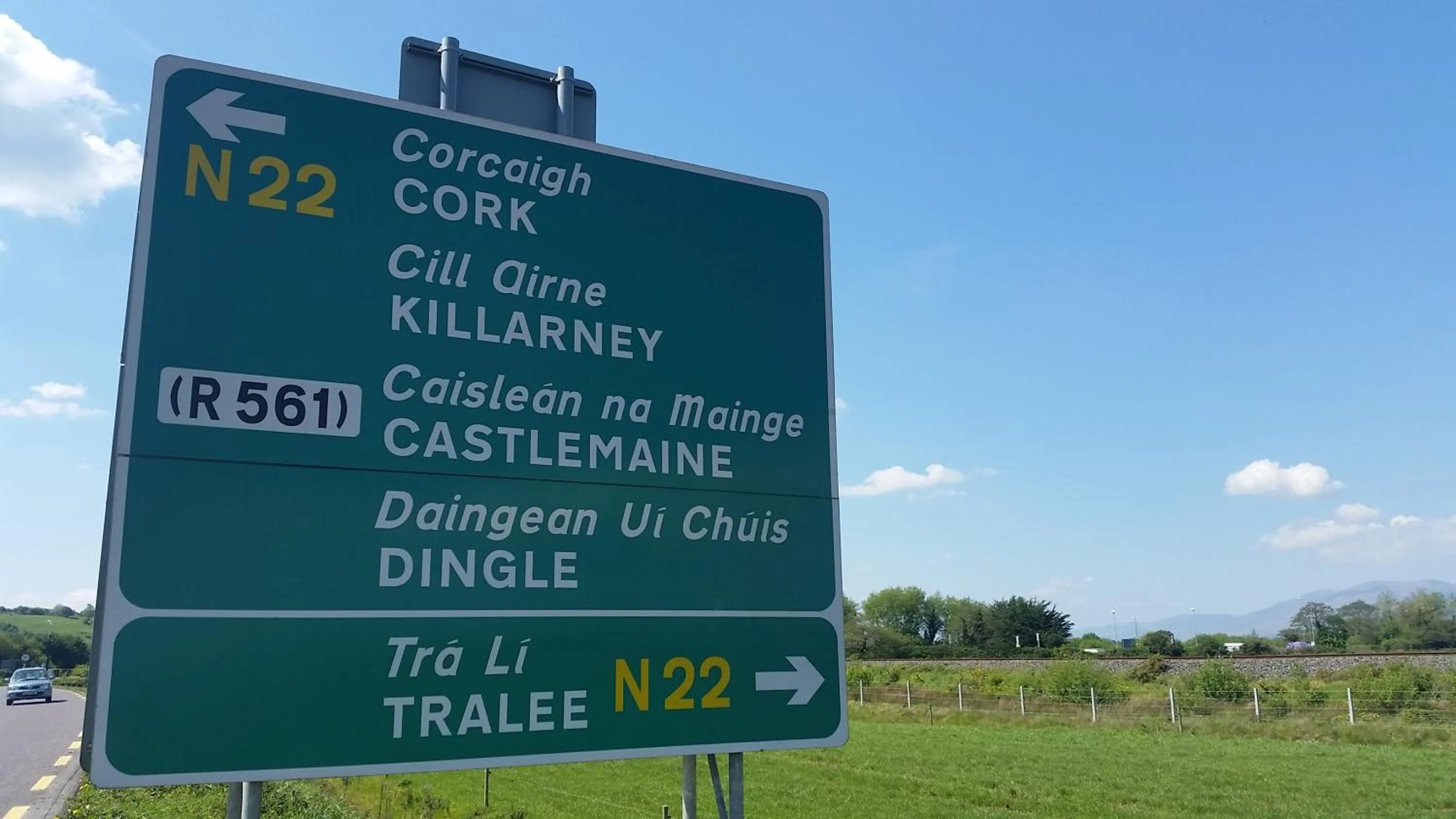 Logo/Certificate/Sign in Cloghan Lodge