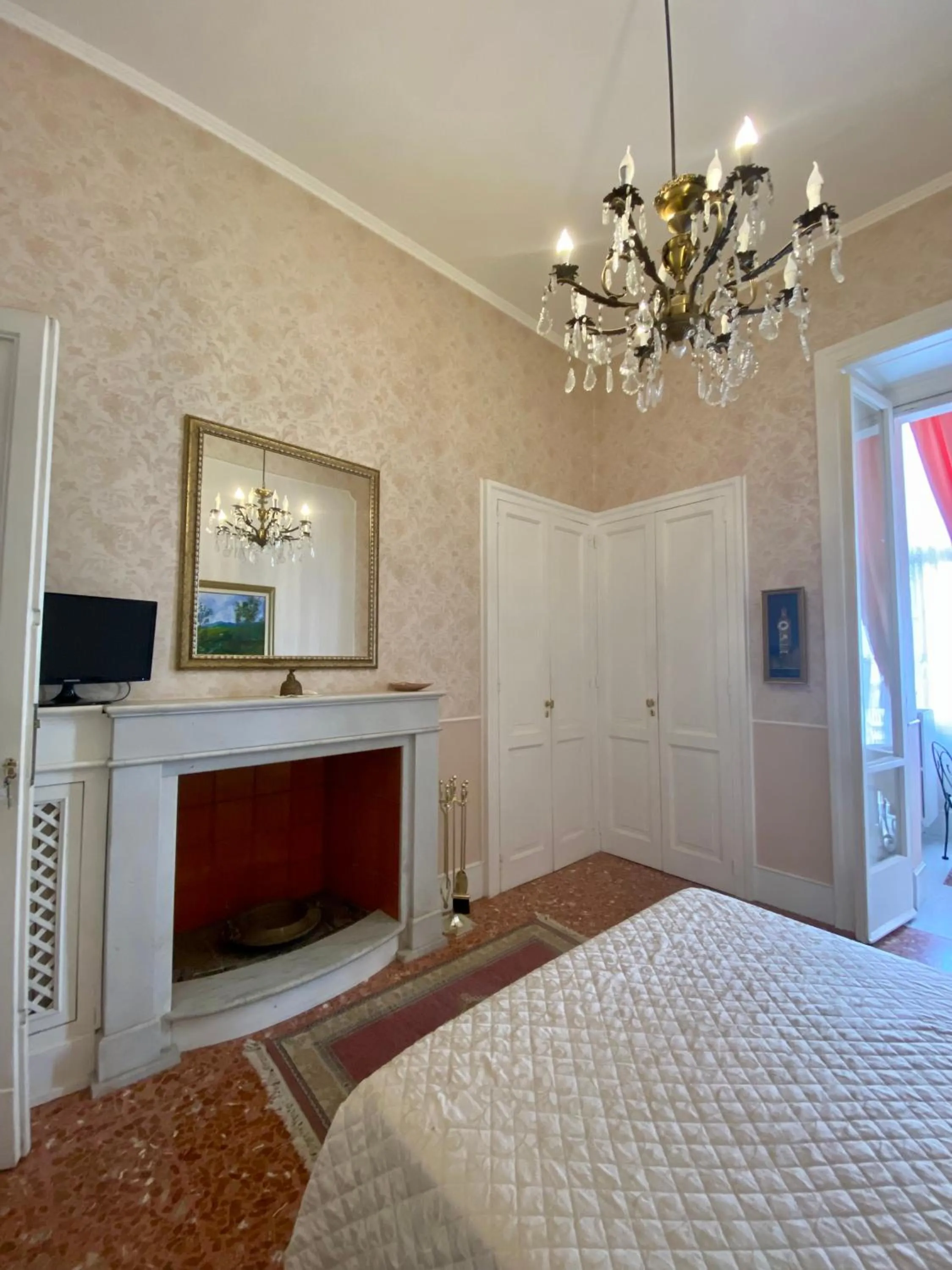 Bed in Monfort Club B&B