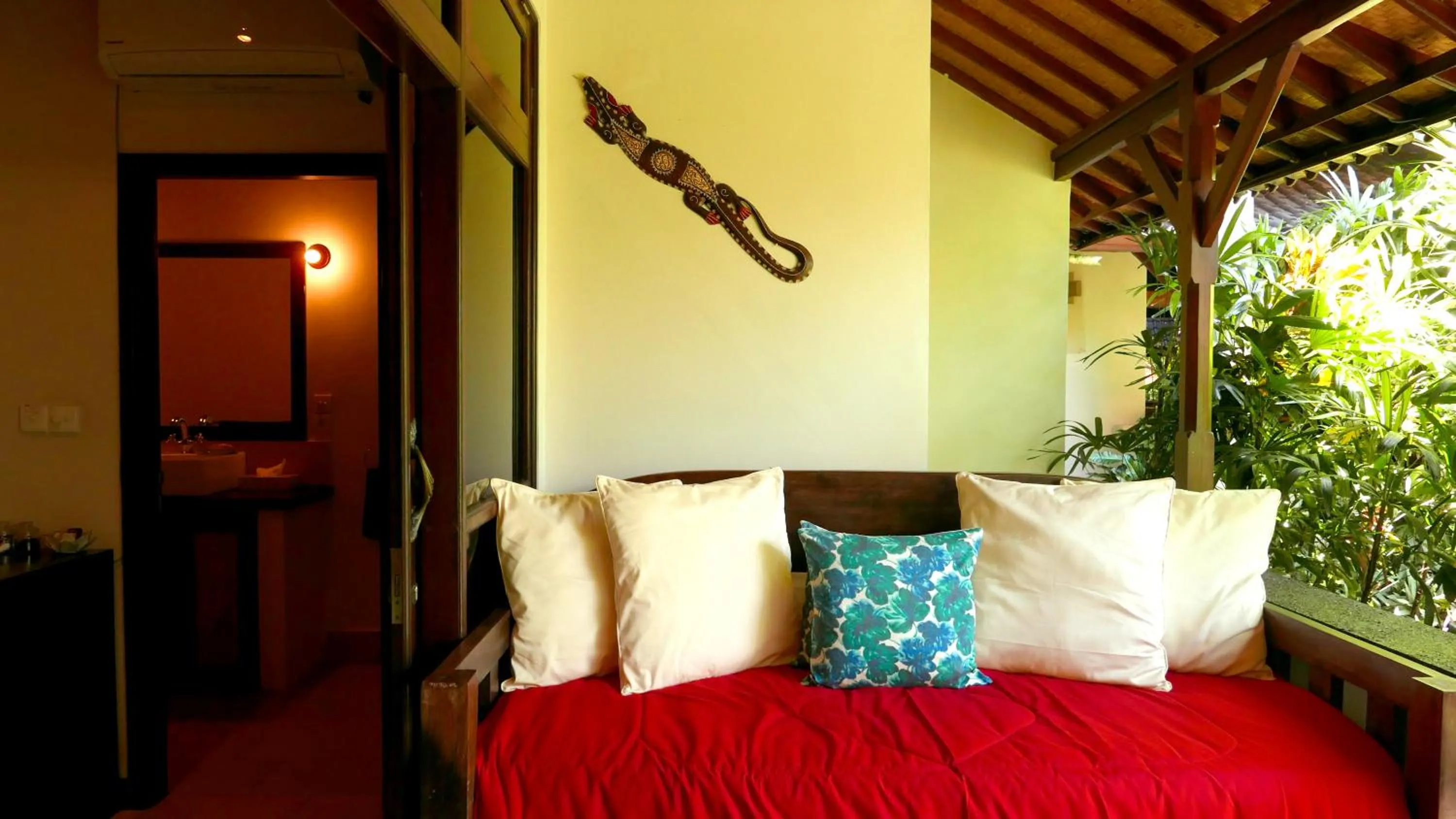 Balcony/Terrace, Bed in Istana Balian - Boutique Hotel Resort