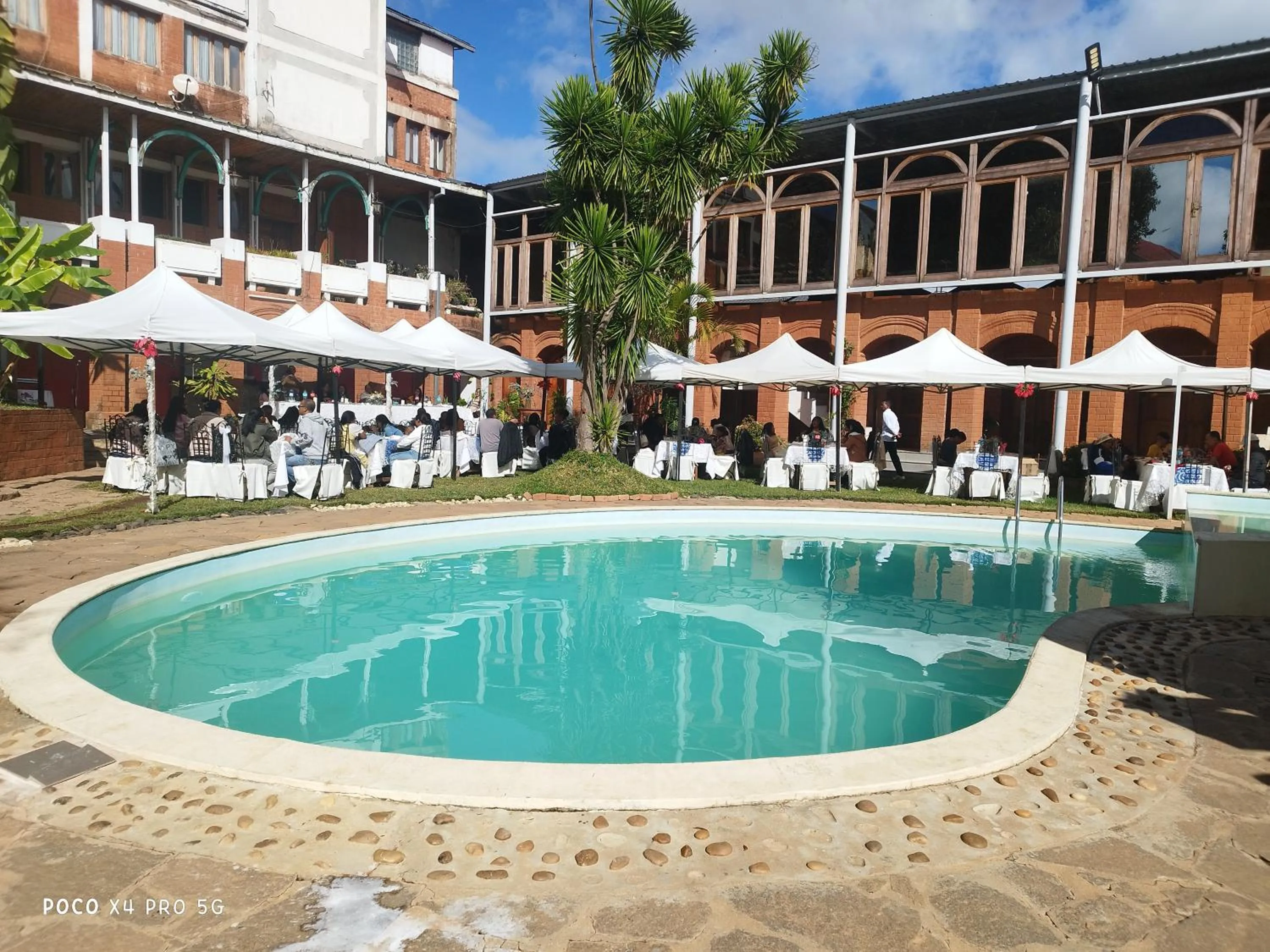 Swimming pool in La Résidence d'Ankerana