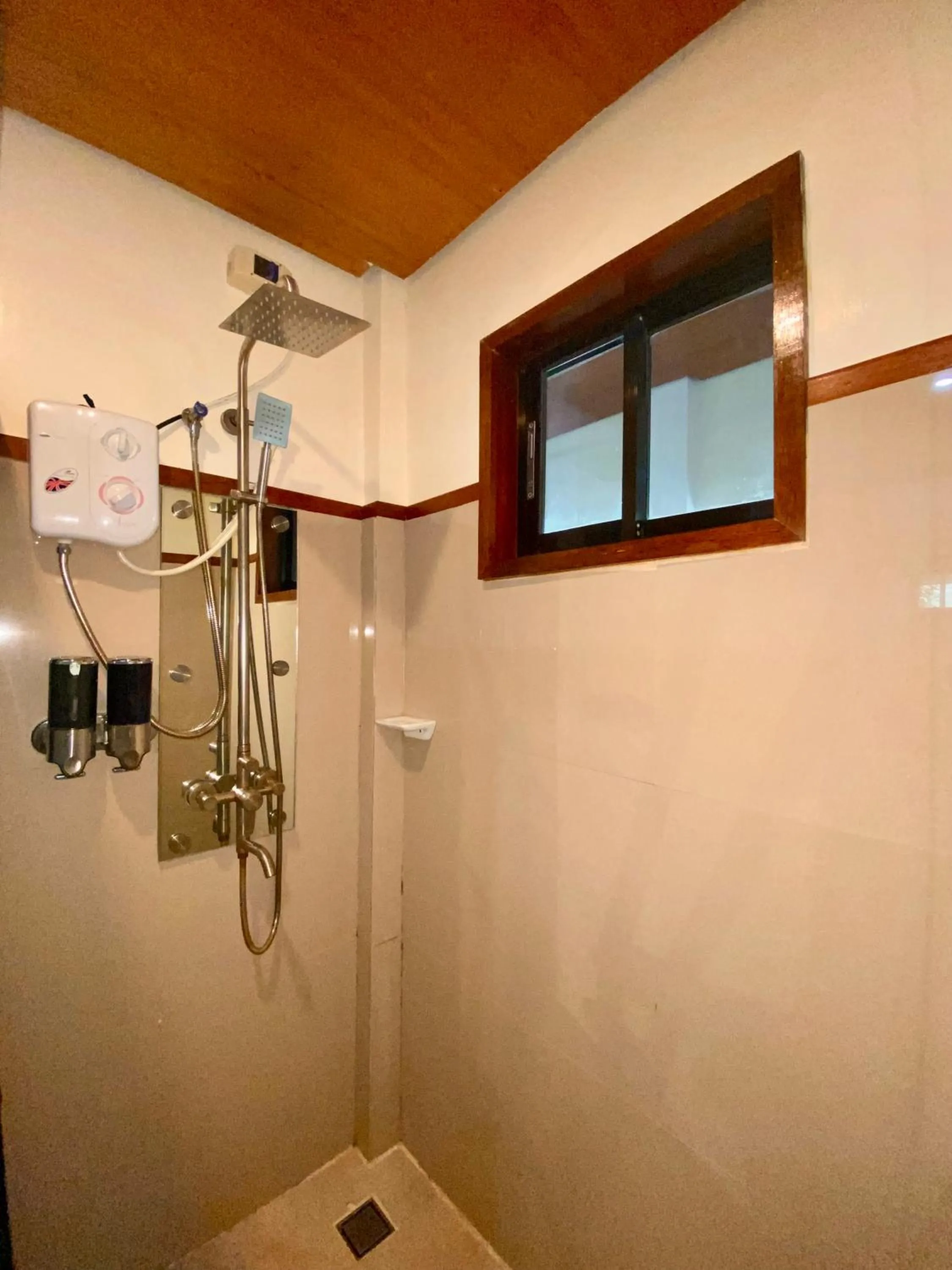 Shower in The Nest El Nido Beach Resort