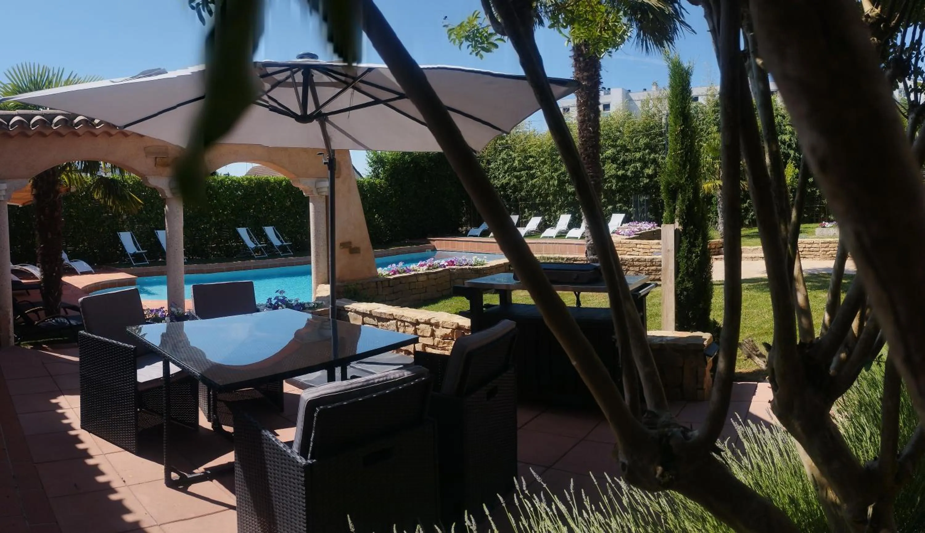 Patio in Le Mas Champenois