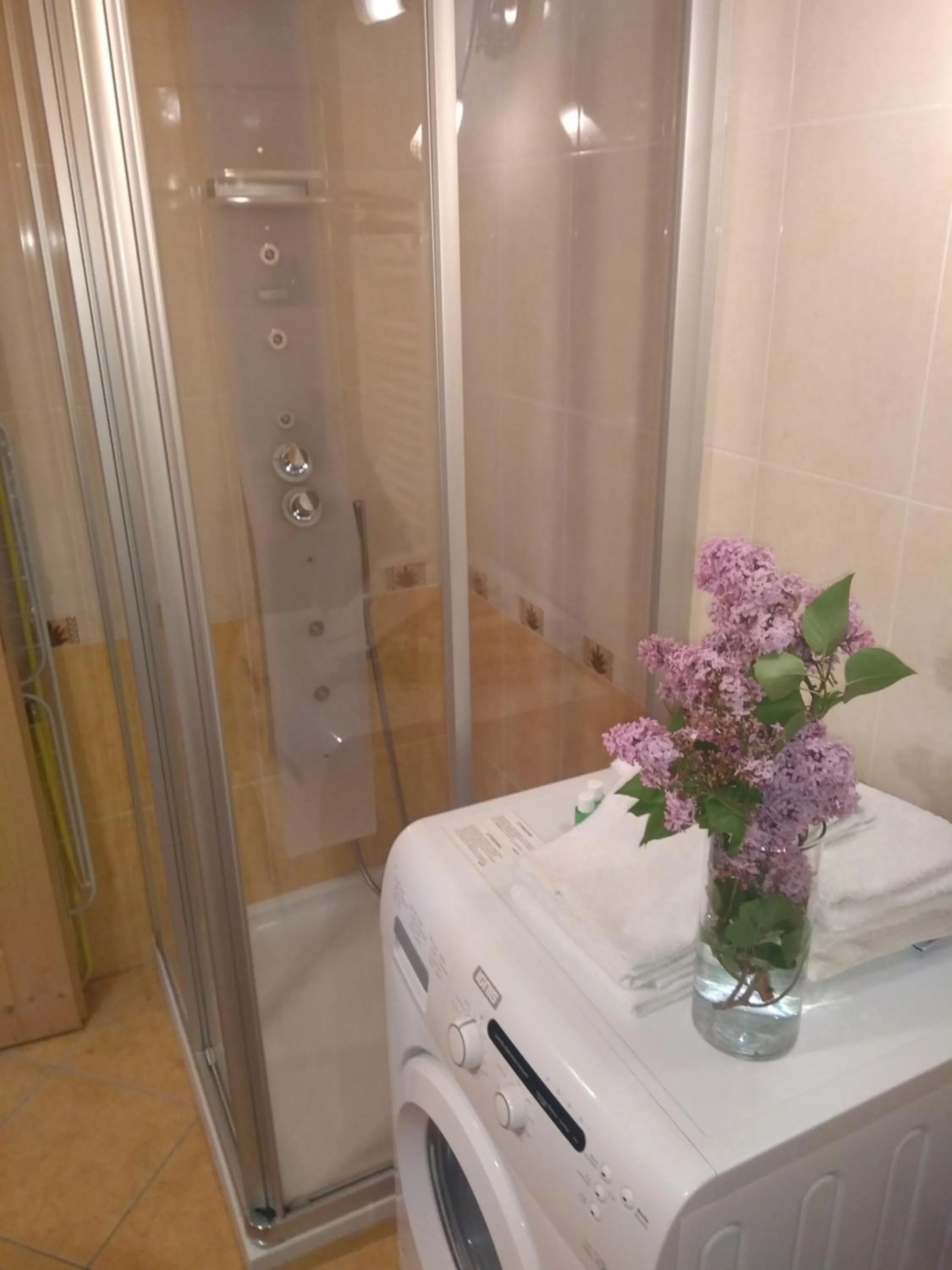 Bathroom in Cianbolpin Guesthouse