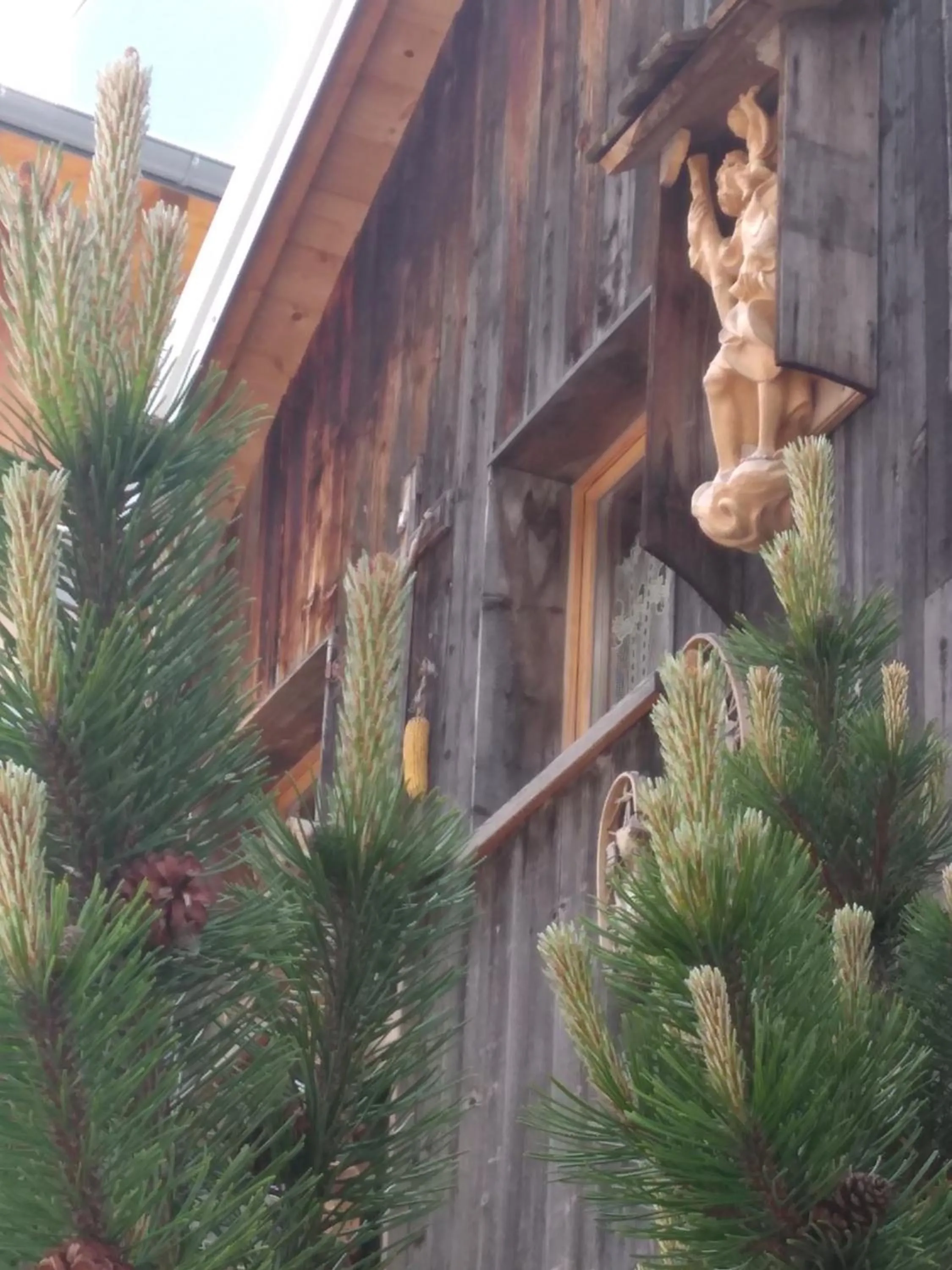 Decorative detail in Cianbolpin Guesthouse