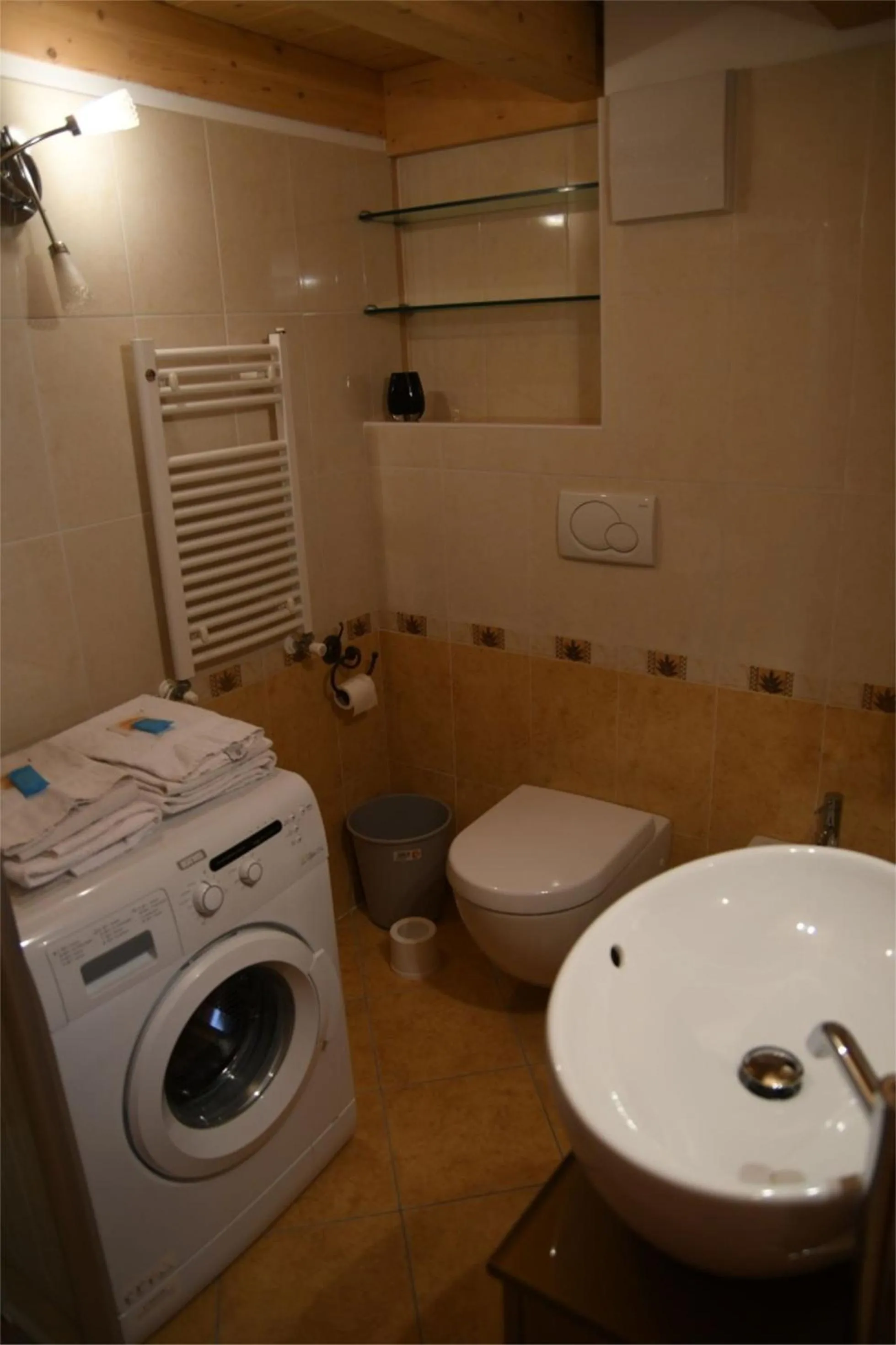 Bathroom in Cianbolpin Guesthouse
