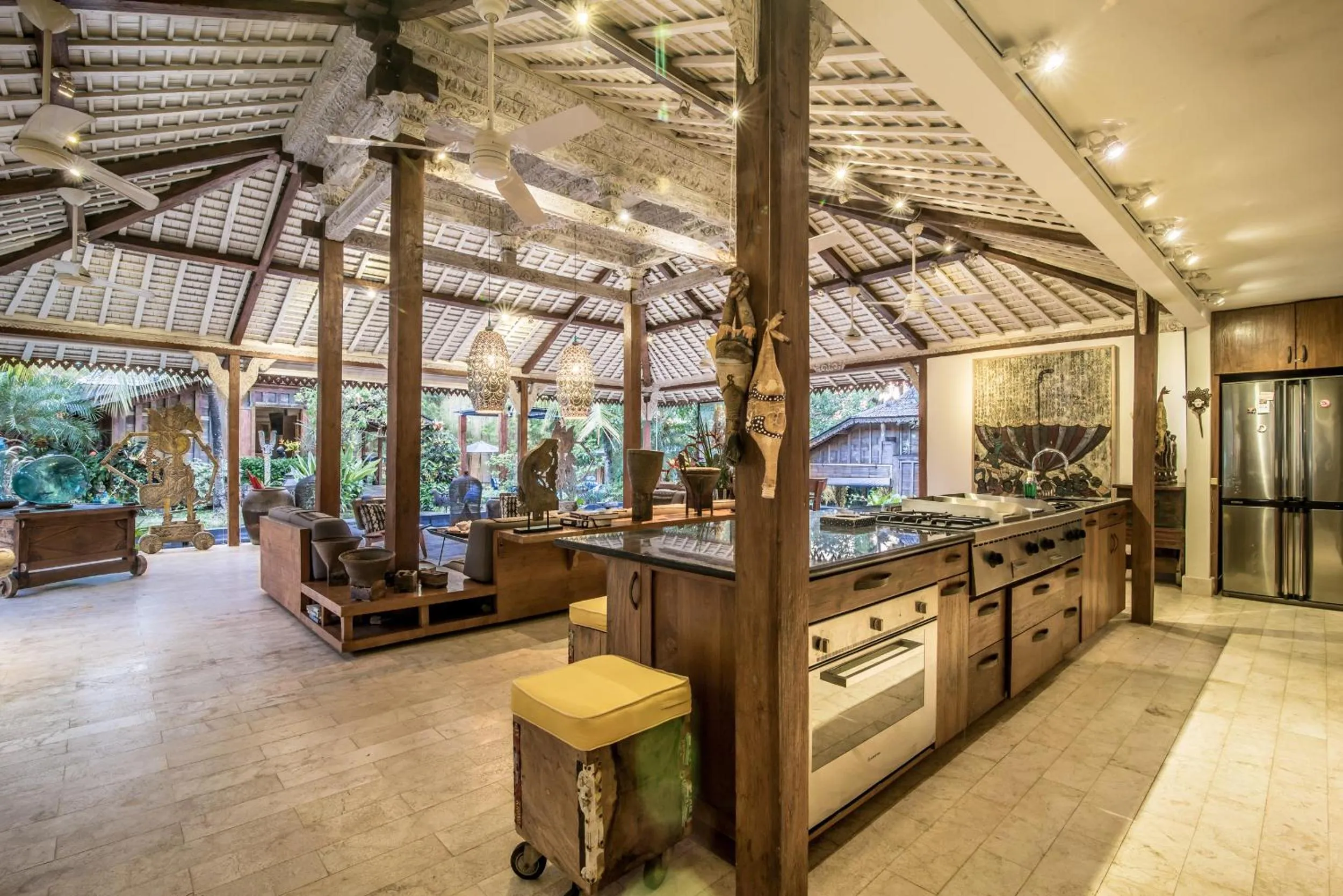 Kitchen or kitchenette in Wayang Retreat