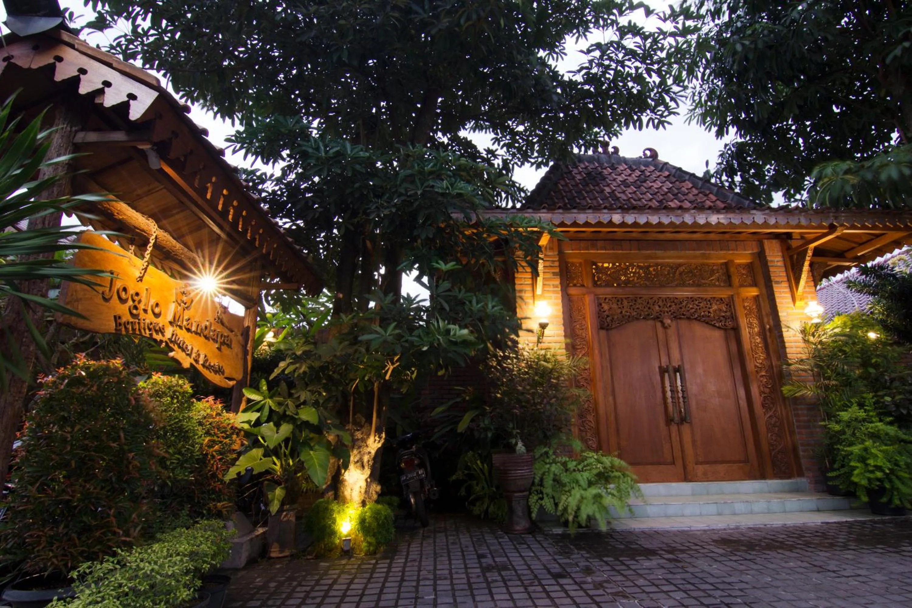 Facade/entrance in Joglo Mandapa Boutique Hotel