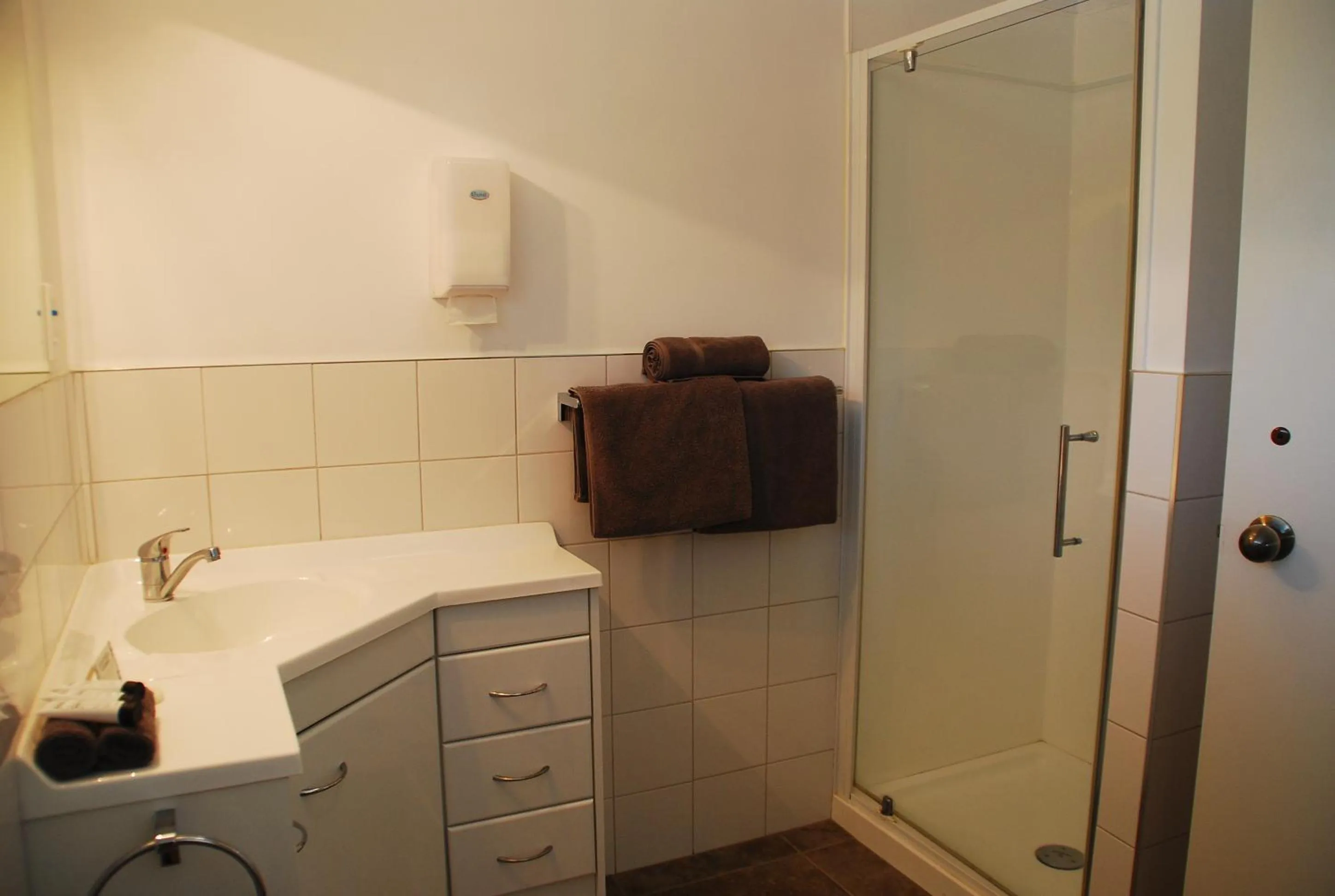 Bathroom in Aquarius Motel