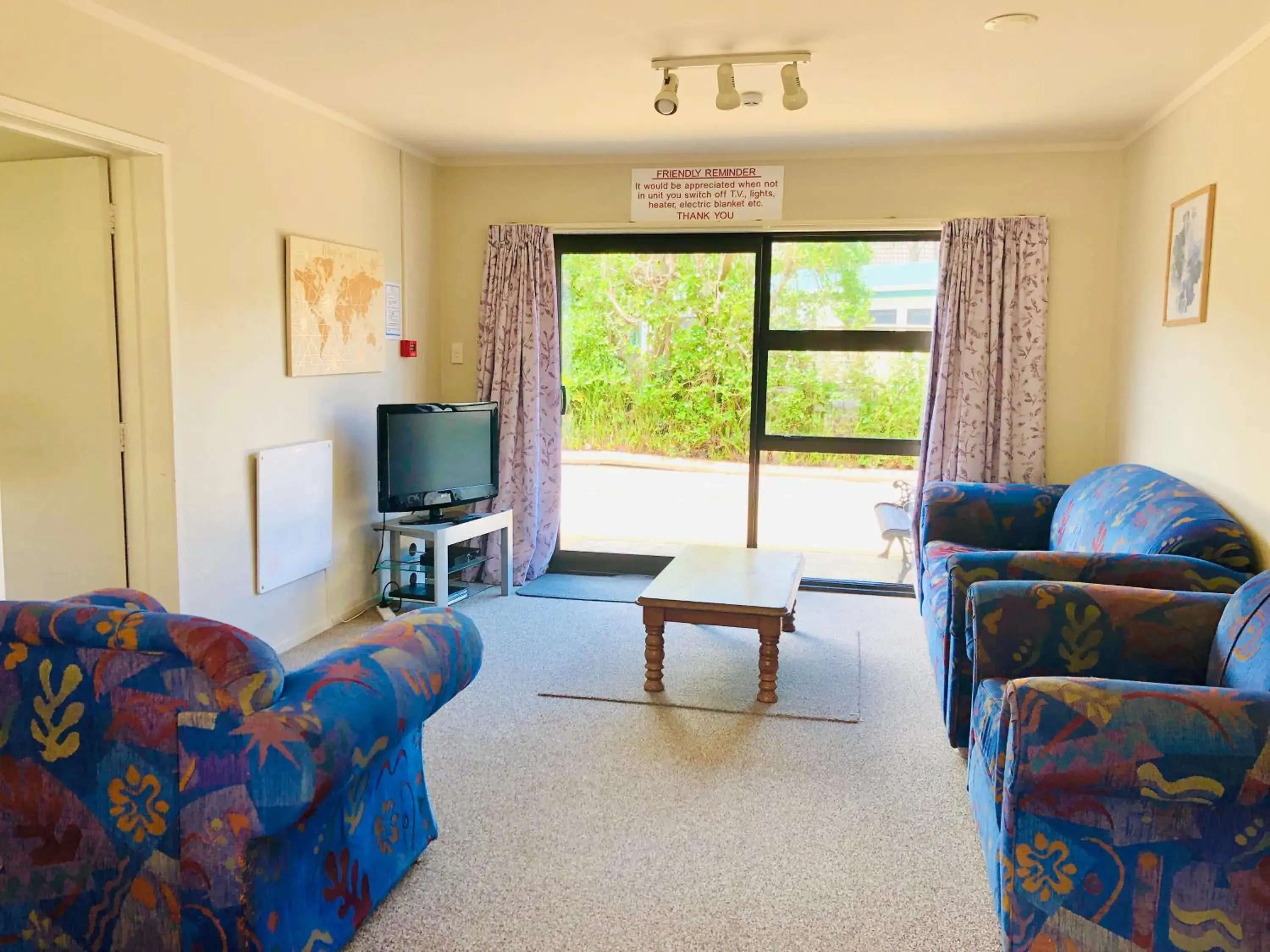 Two-Bedroom Apartment in Aquarius Motel Two-Bedroom Apartment in Aquarius Motel