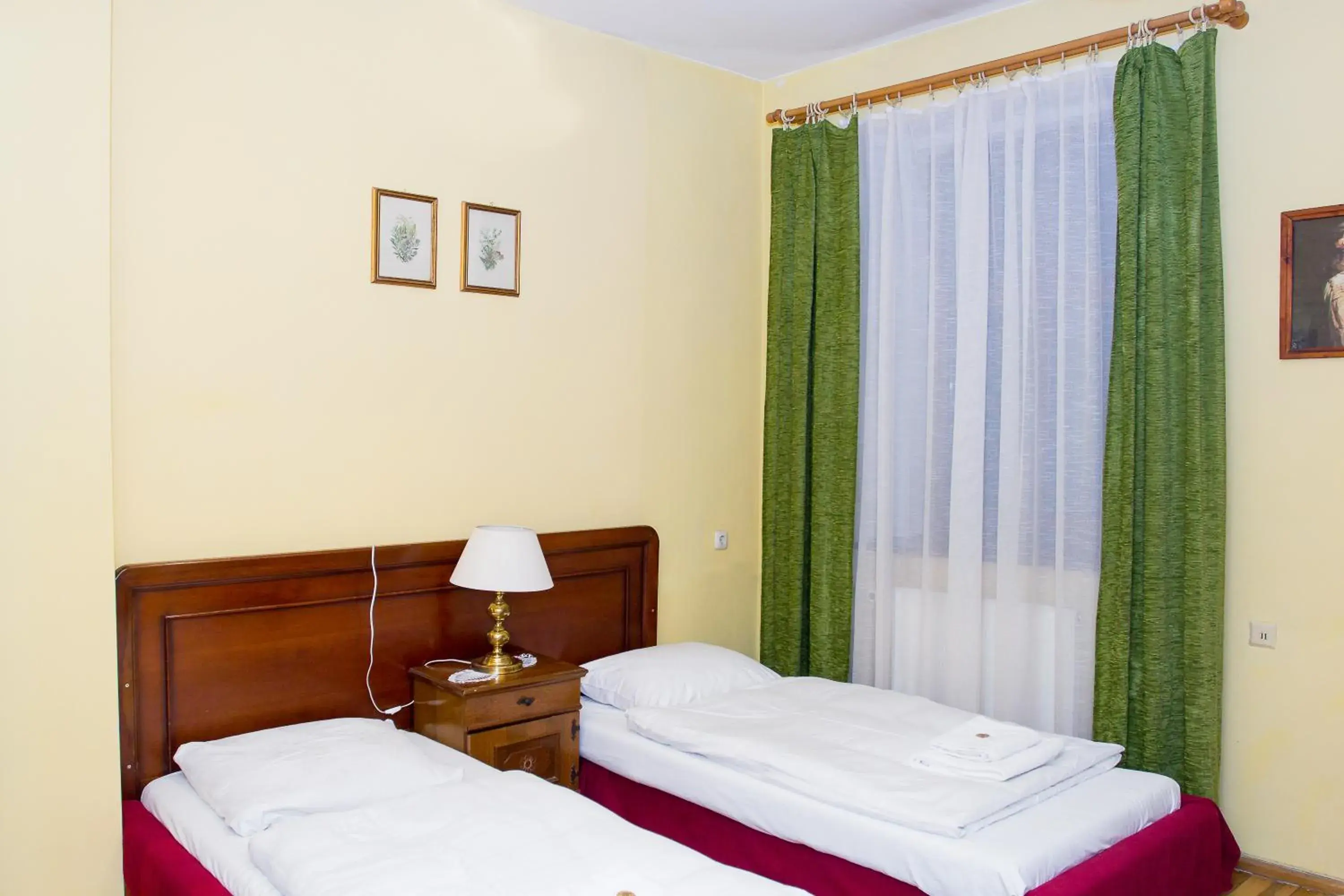 Small Twin Room - single occupancy in Hotel Karkonosze Small Twin Room - single occupancy in Hotel Karkonosze