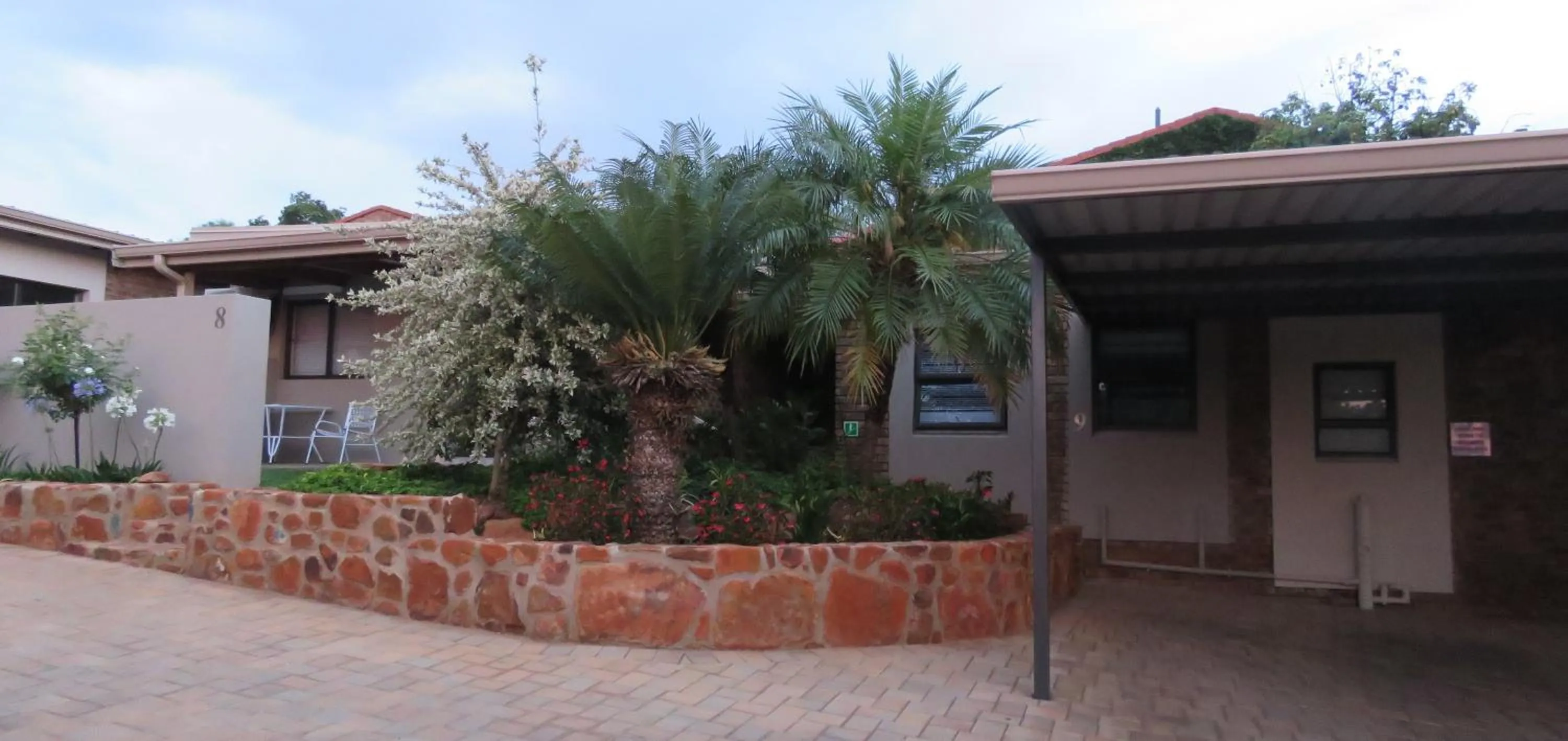 Property building in Sunbird Garden Cottage