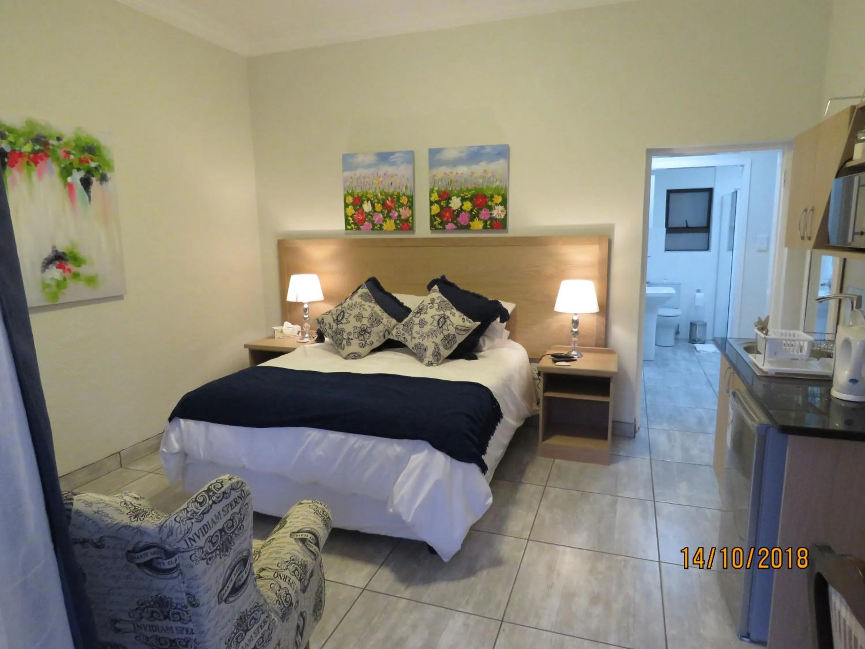 Bed in Sunbird Garden Cottage