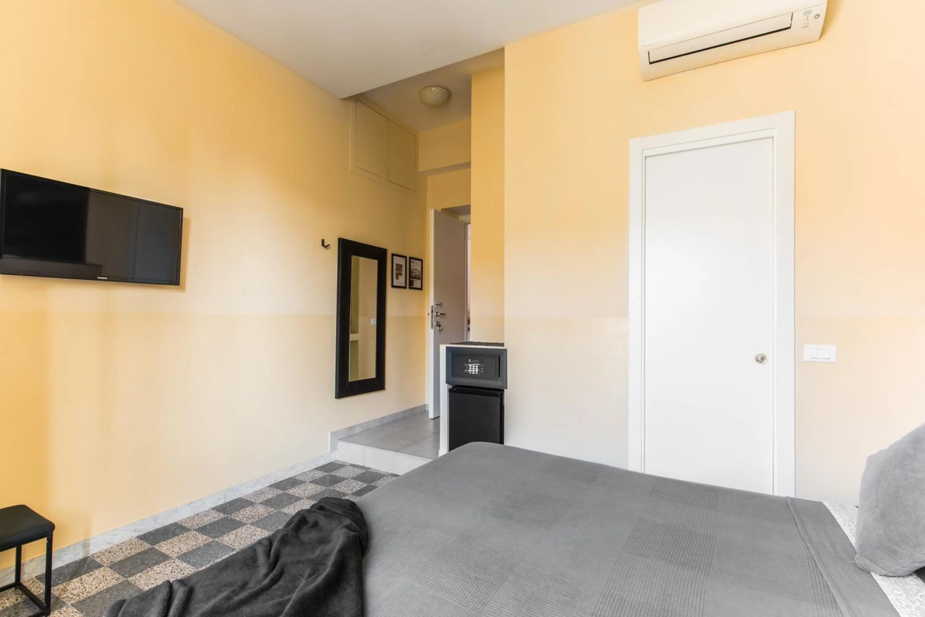 TV and multimedia, Bed in B&B Casa Torpì