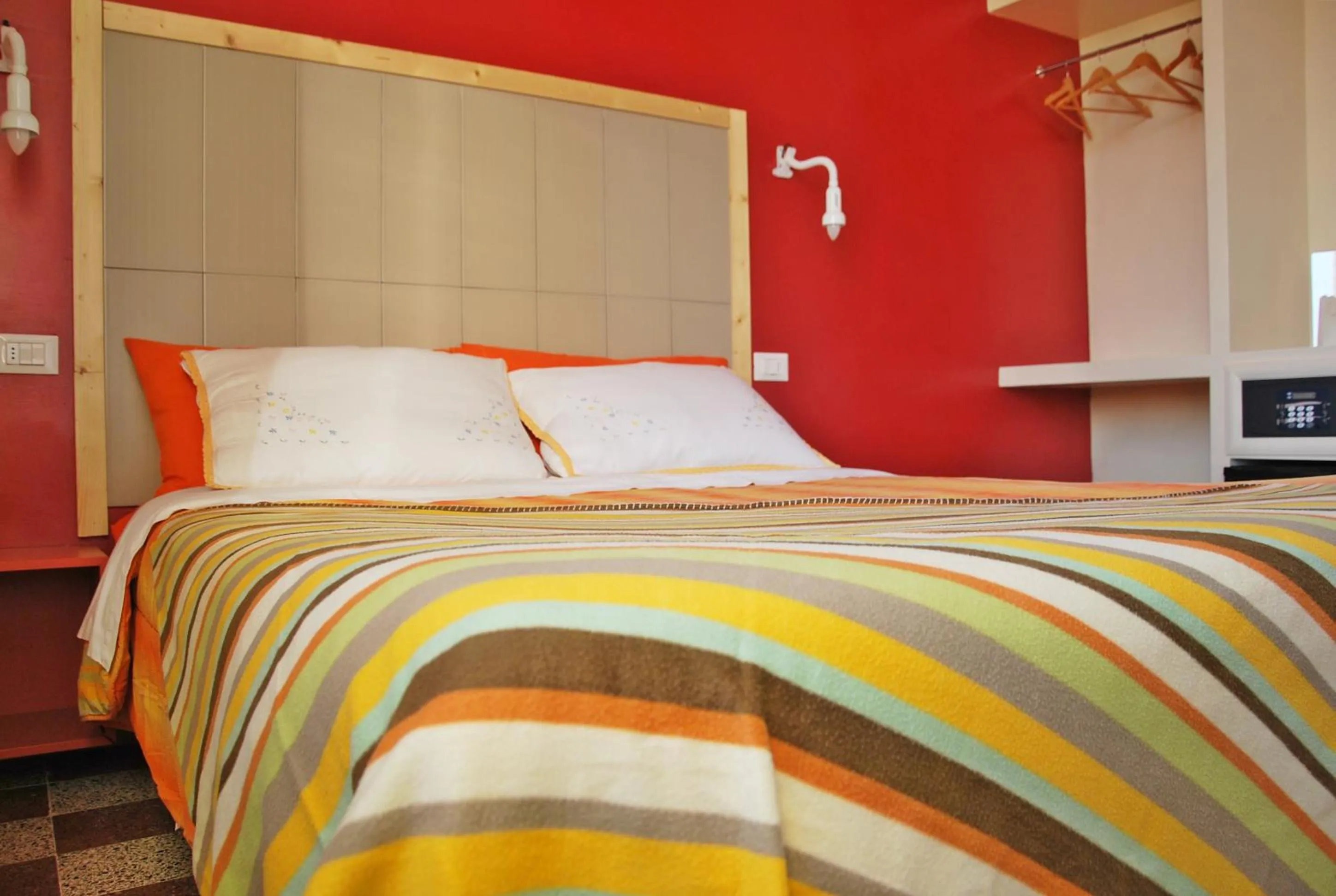 Spring, Bed in B&B Casa Torpì