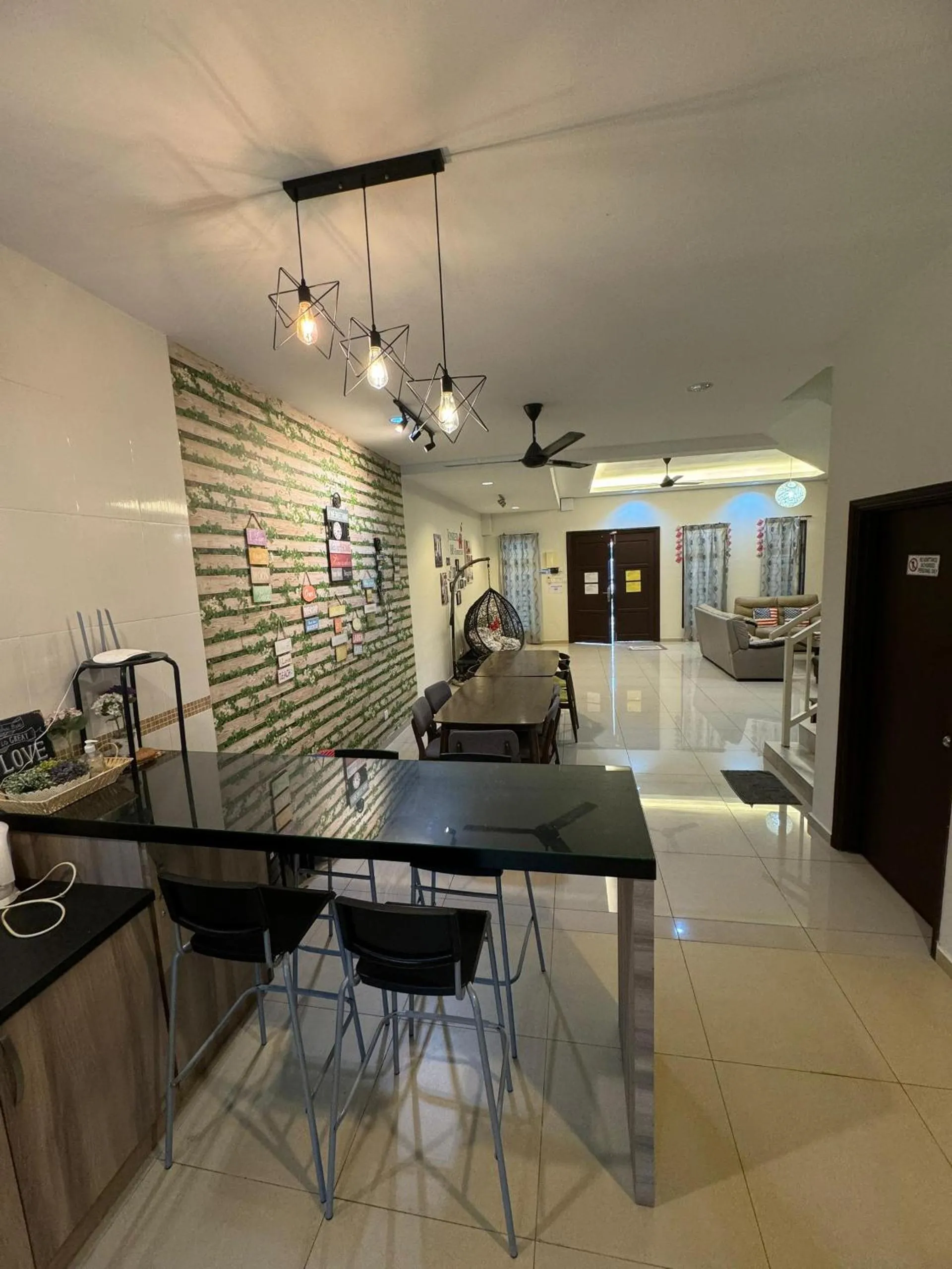 Dining area in Jonker 88 Homestay Melaka