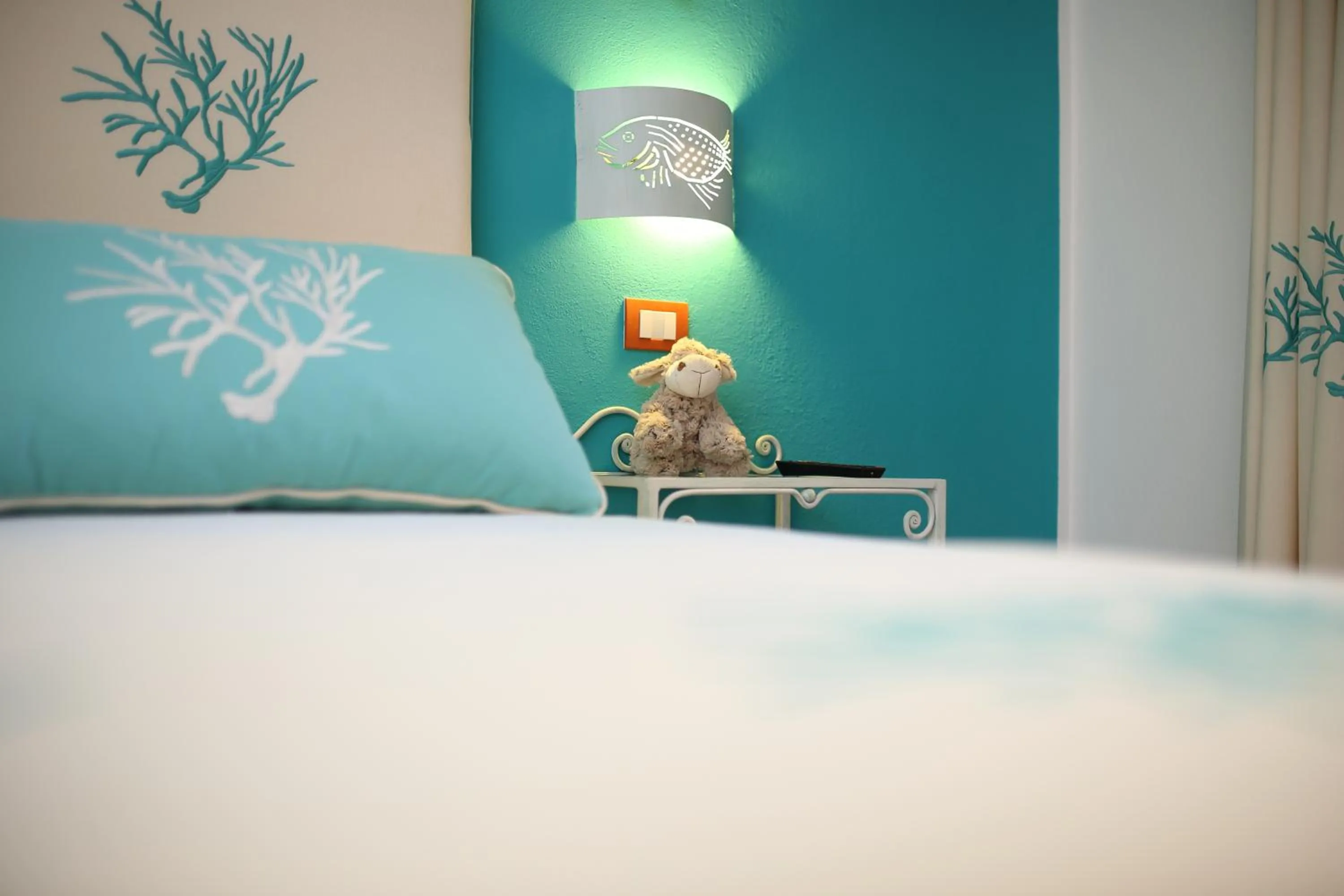 Photo of the whole room, Bed in Palau De Rosa
