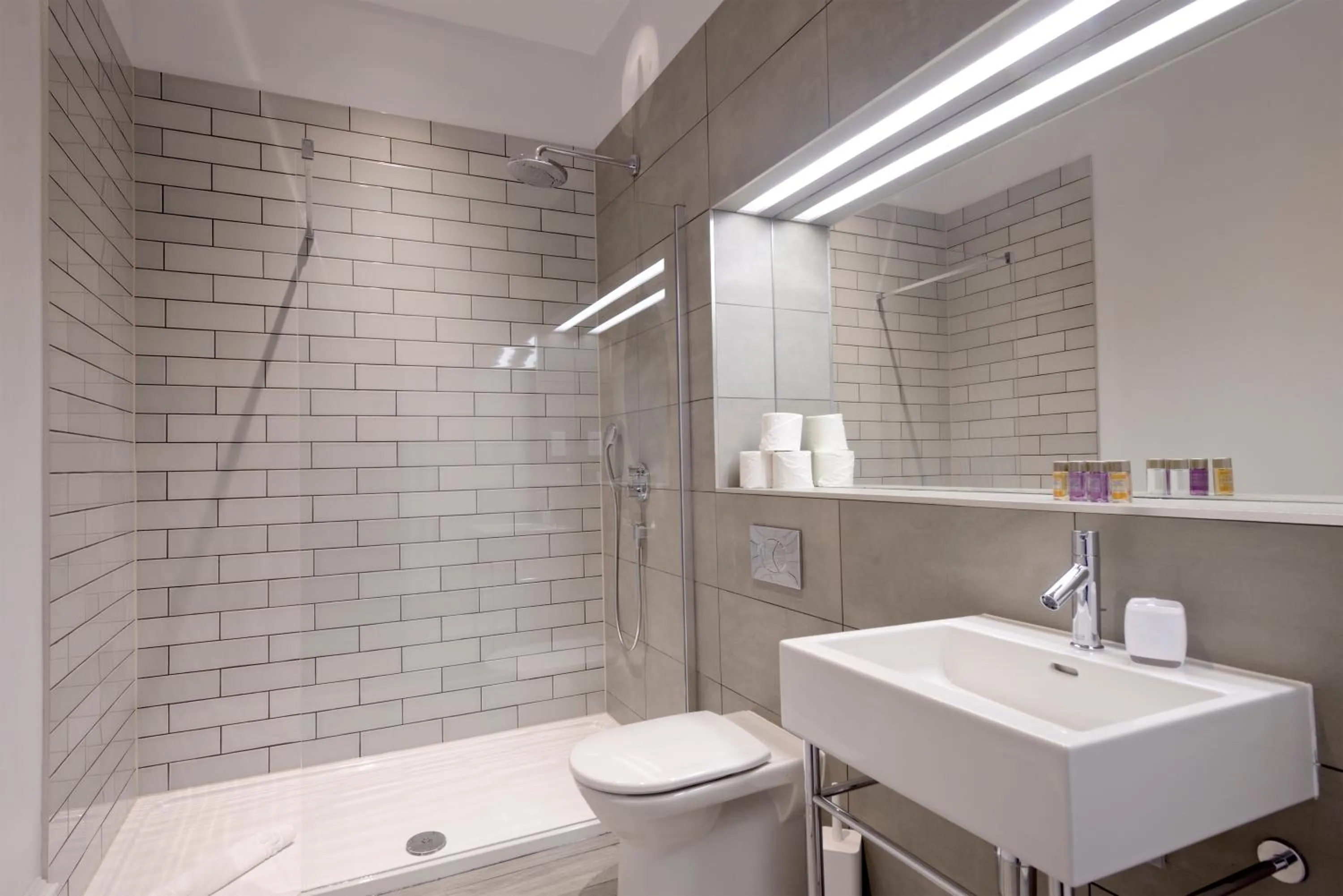 Shower in Destiny Scotland - Distillers House