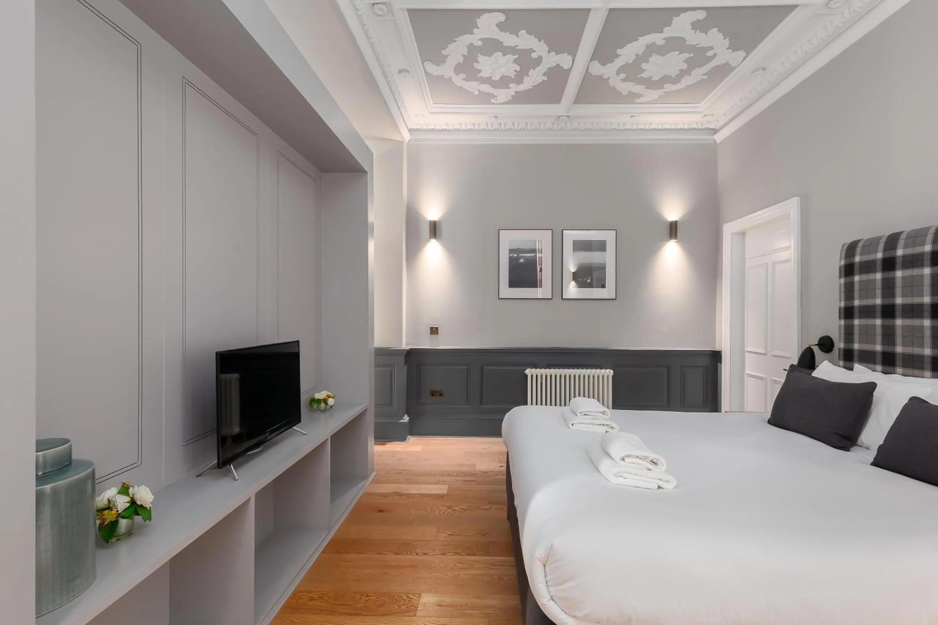 Bed in Destiny Scotland - Distillers House