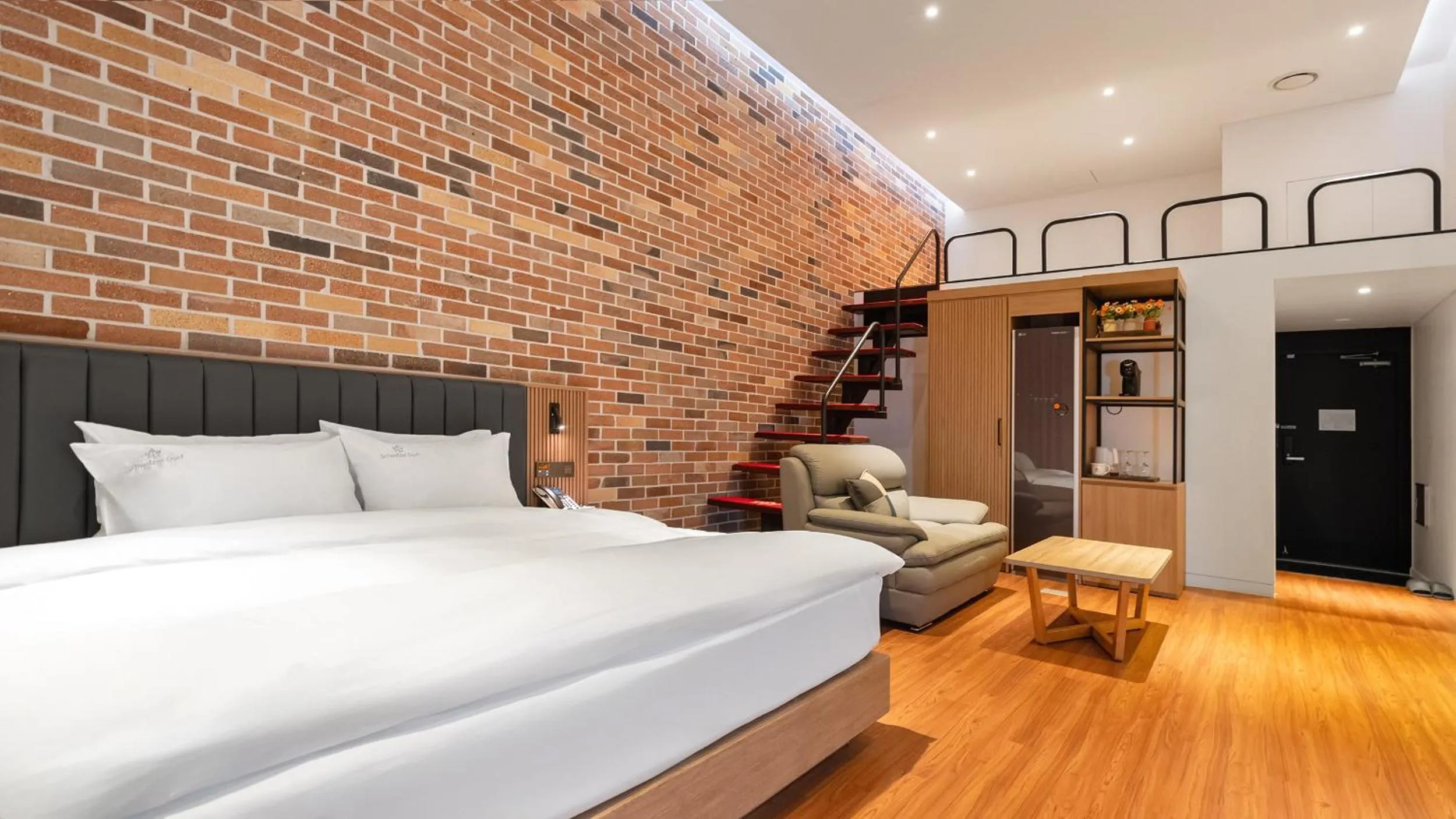 Bed in Hotel T Point