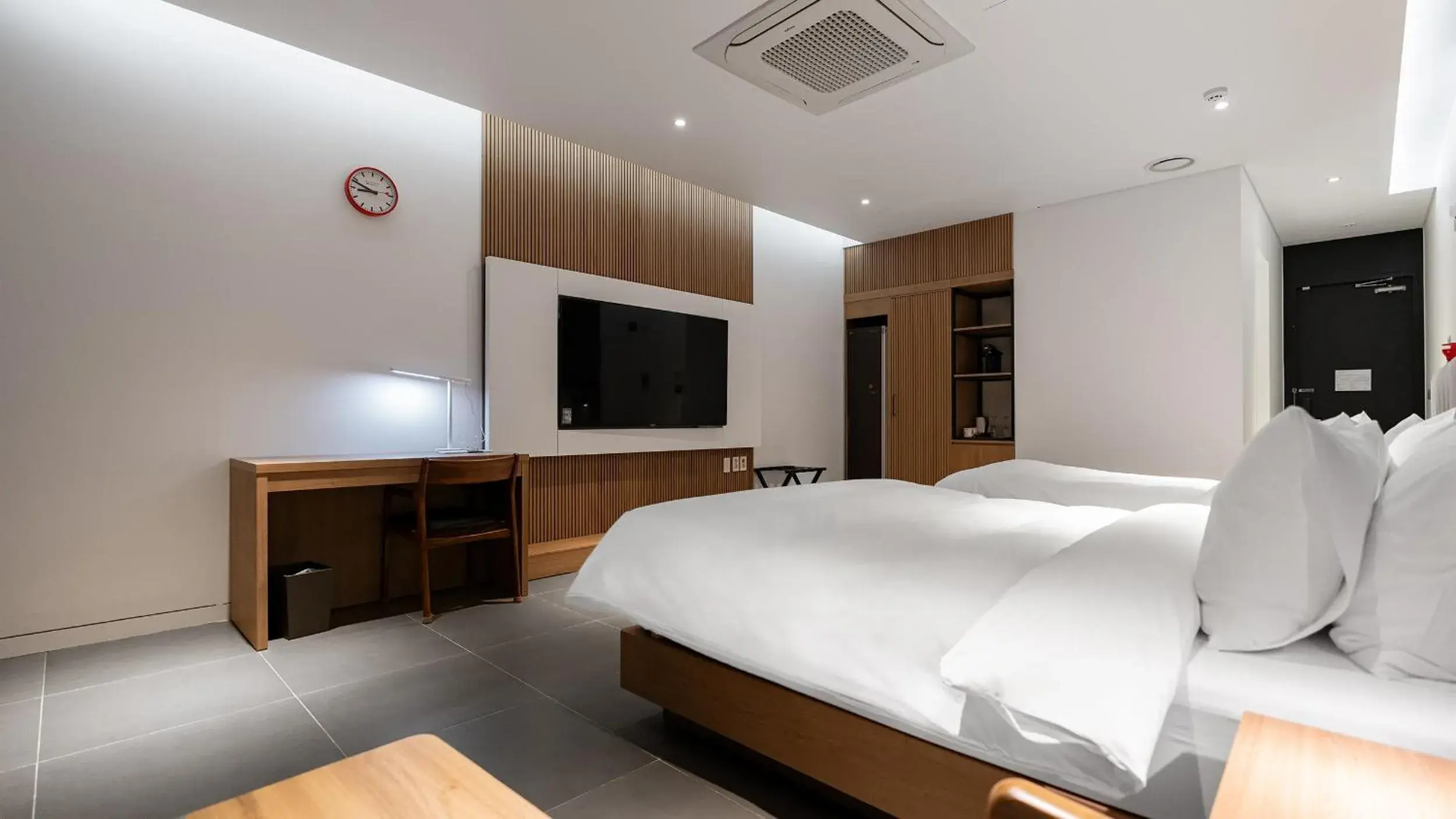 Bed in Hotel Schweizer Dorf Cheonan Bed in Hotel Schweizer Dorf Cheonan