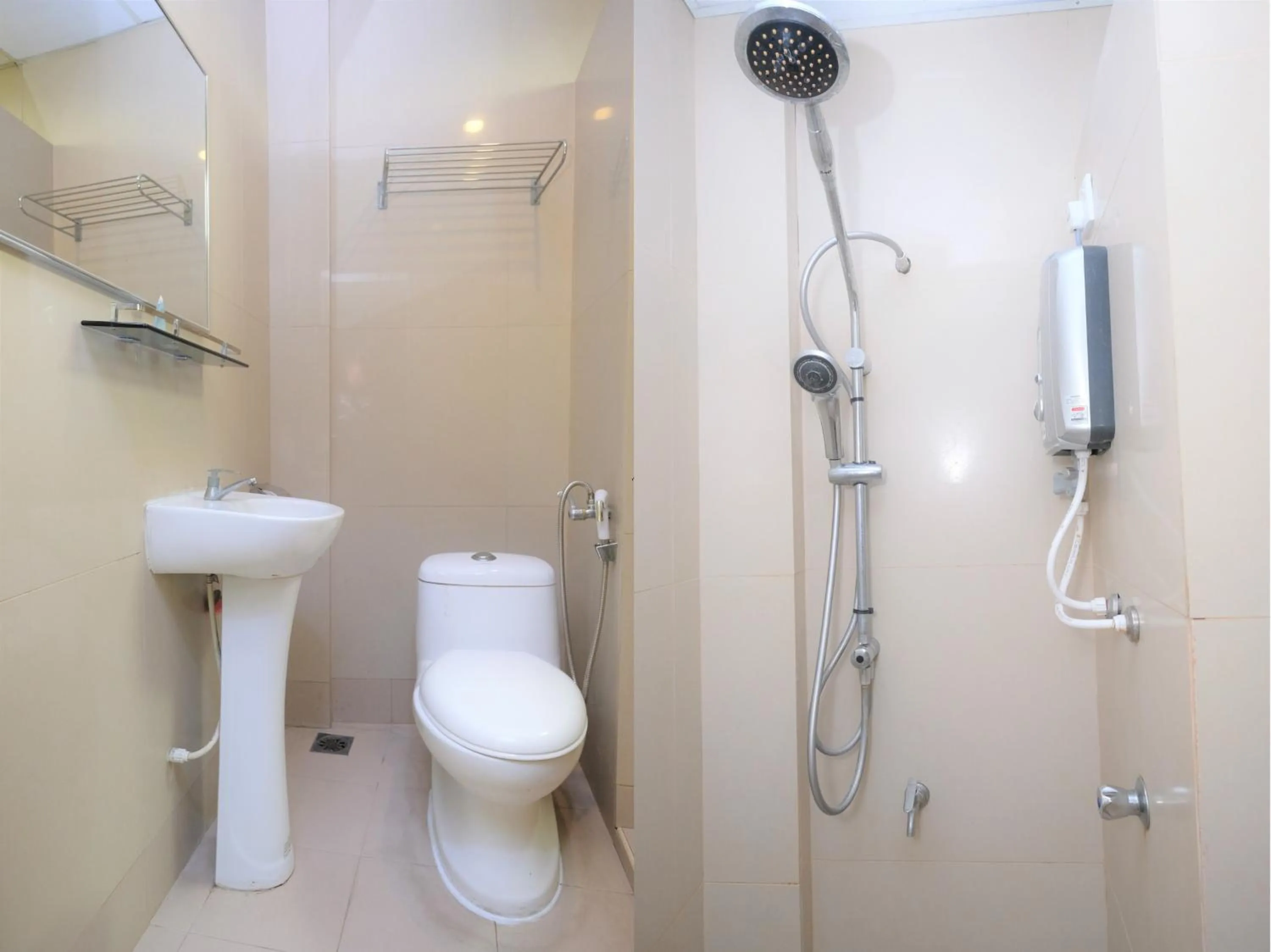 Bathroom in Rayyan Soffea Hotel