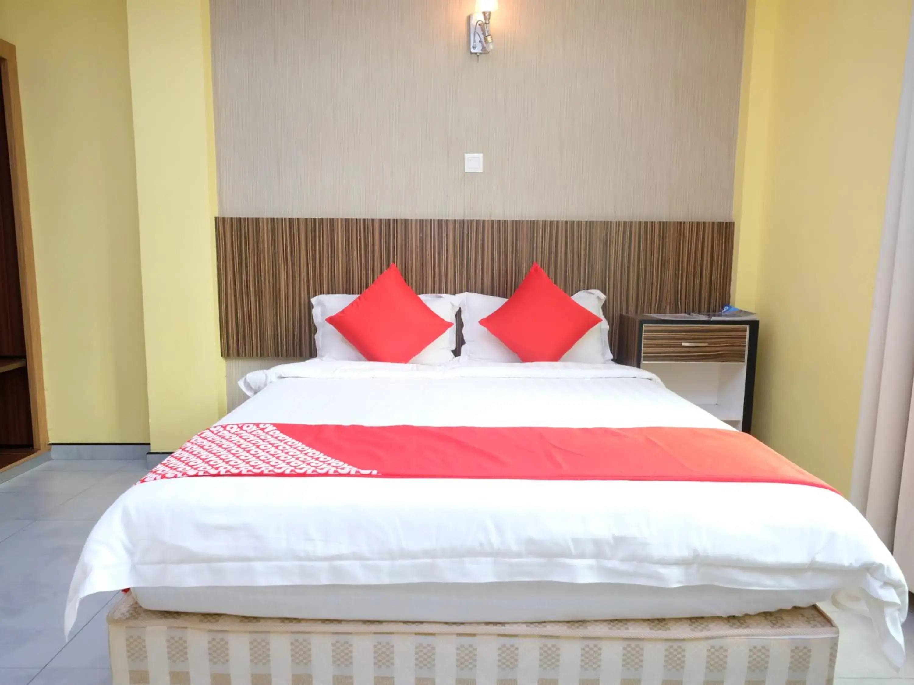 Bedroom in Rayyan Soffea Hotel Bedroom in Rayyan Soffea Hotel