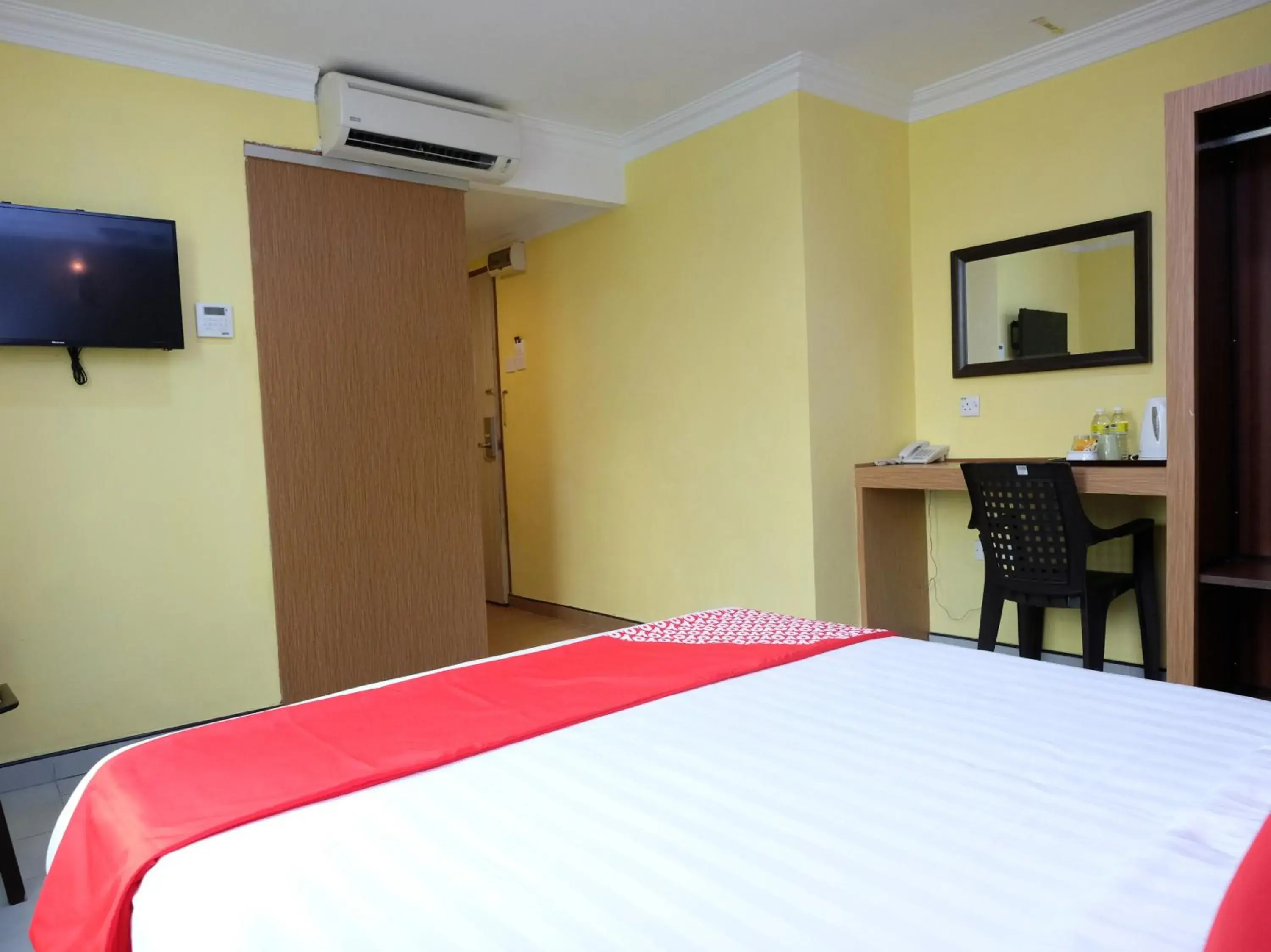 Bedroom in Rayyan Soffea Hotel Bedroom in Rayyan Soffea Hotel