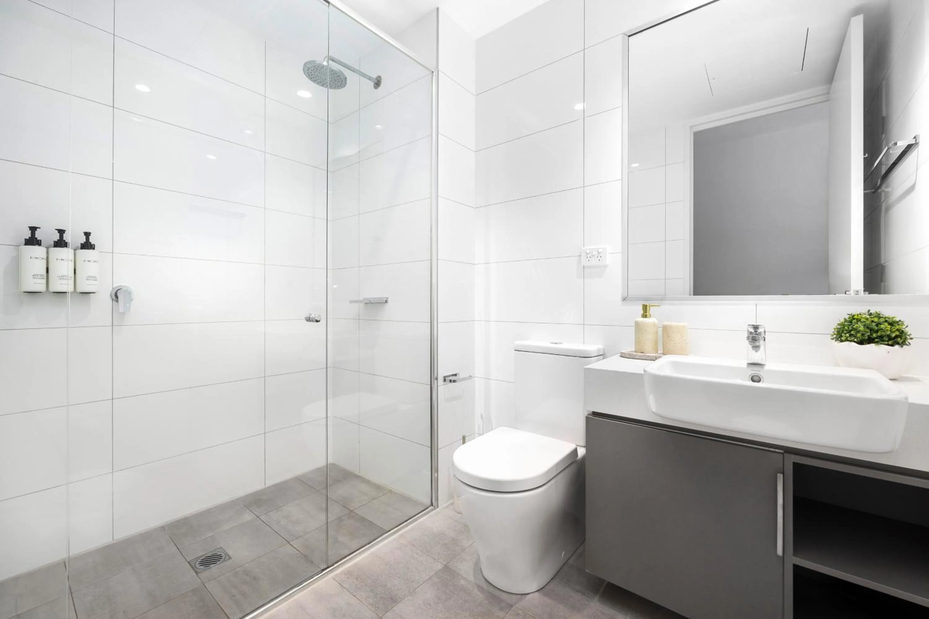 Shower in Quest Macquarie Park