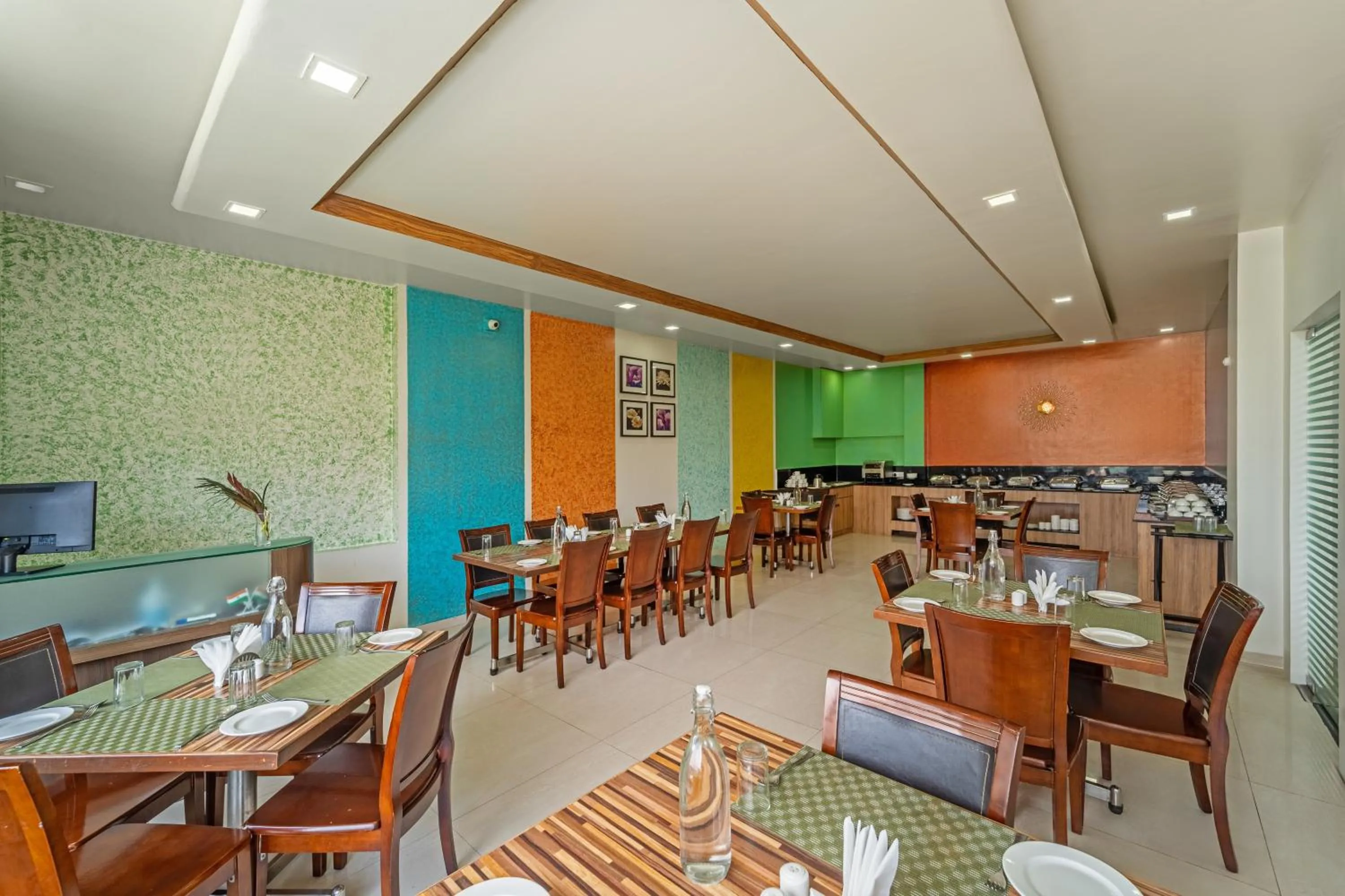 Restaurant/places to eat in Sterling Panchgani