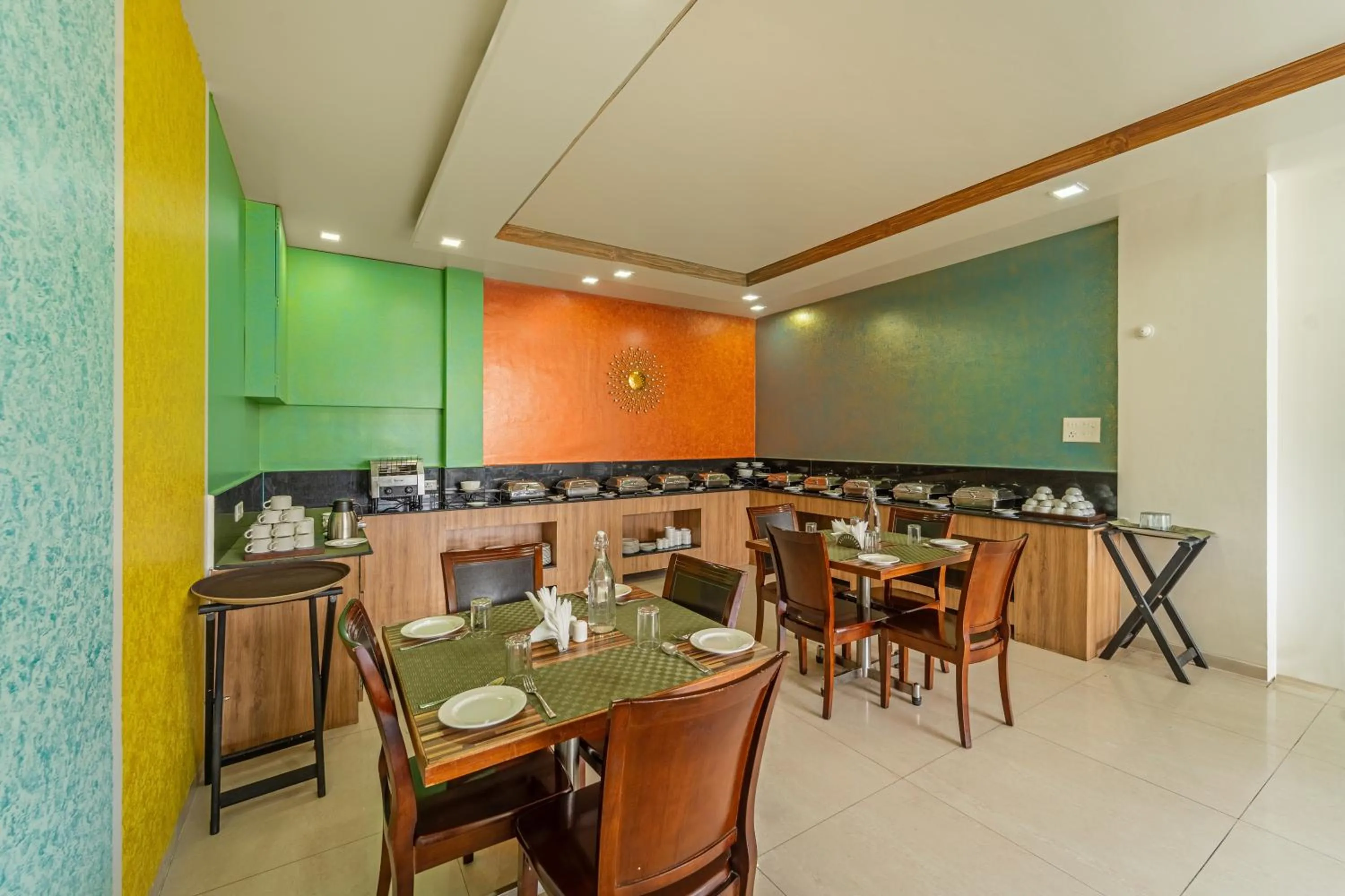 Restaurant/places to eat in Sterling Panchgani