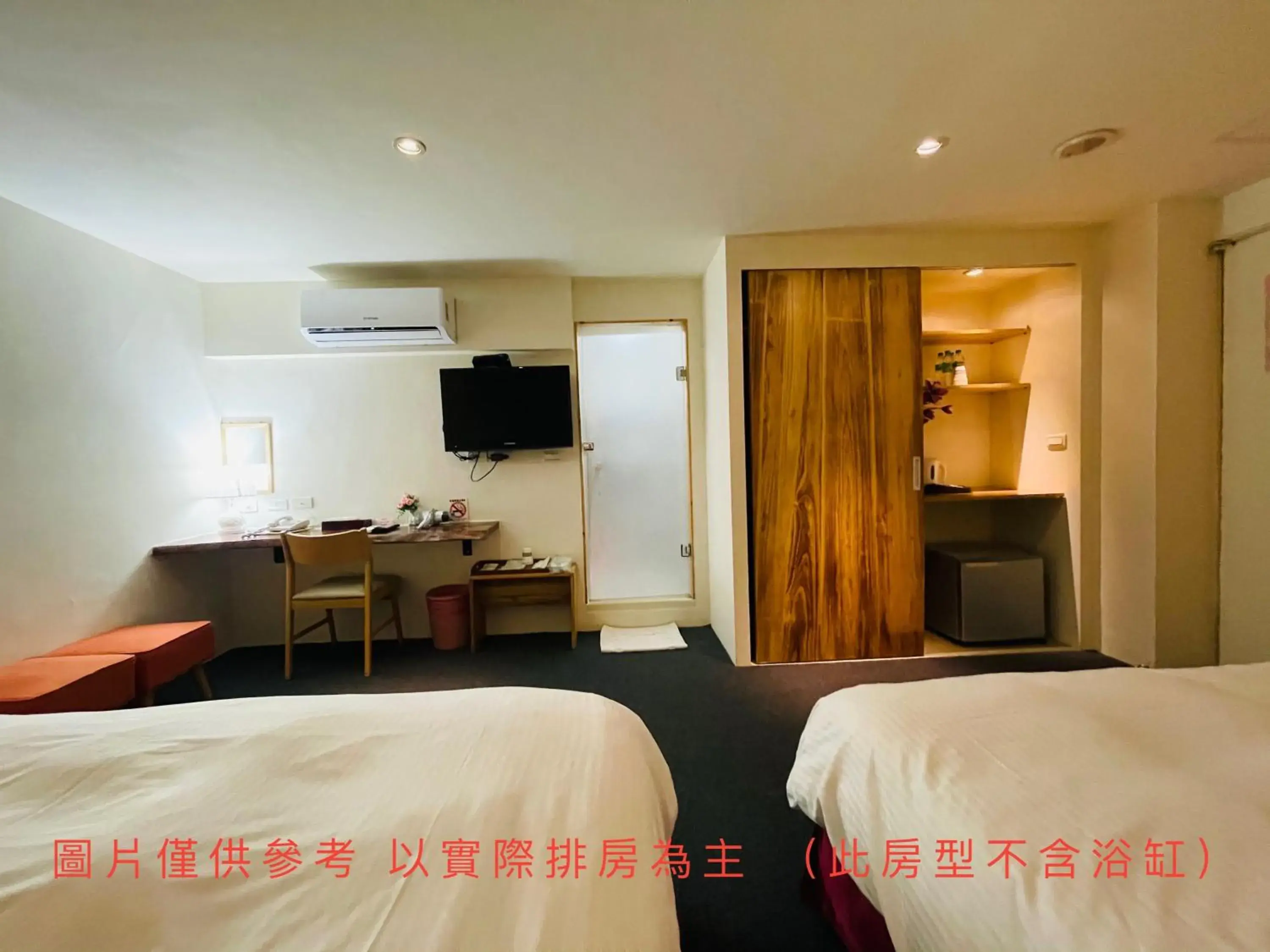 Bed in River Hotel Bed in River Hotel