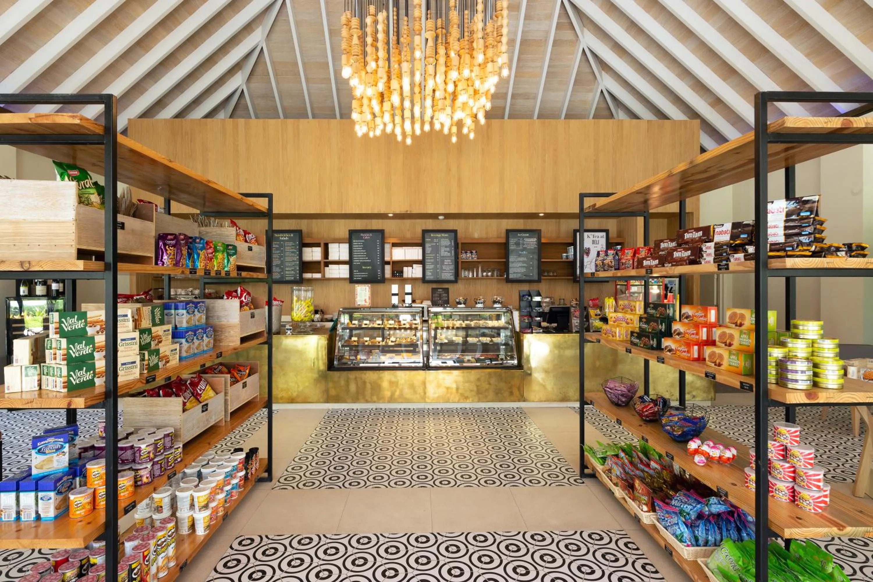 On-site shops in Kandima Maldives