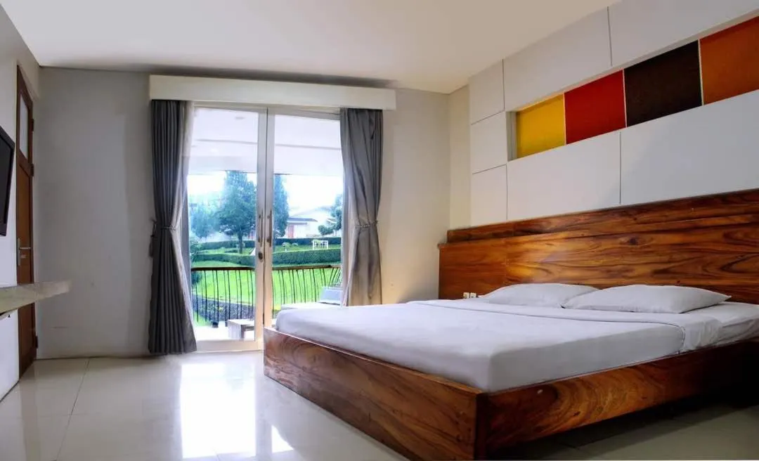 Bed in Hotel Ariandri Puncak