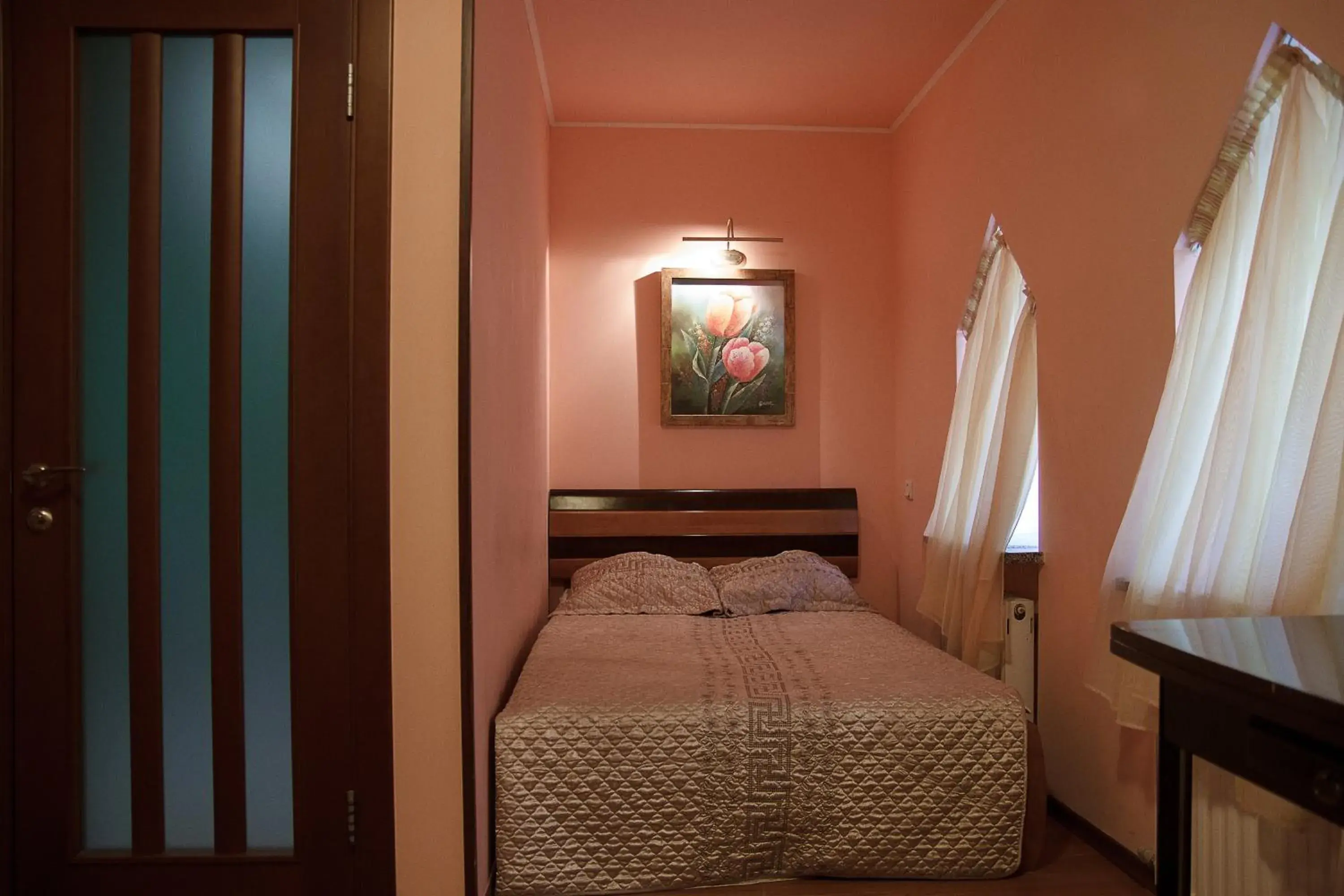 Budget Double Room in Arcadia Budget Double Room in Arcadia