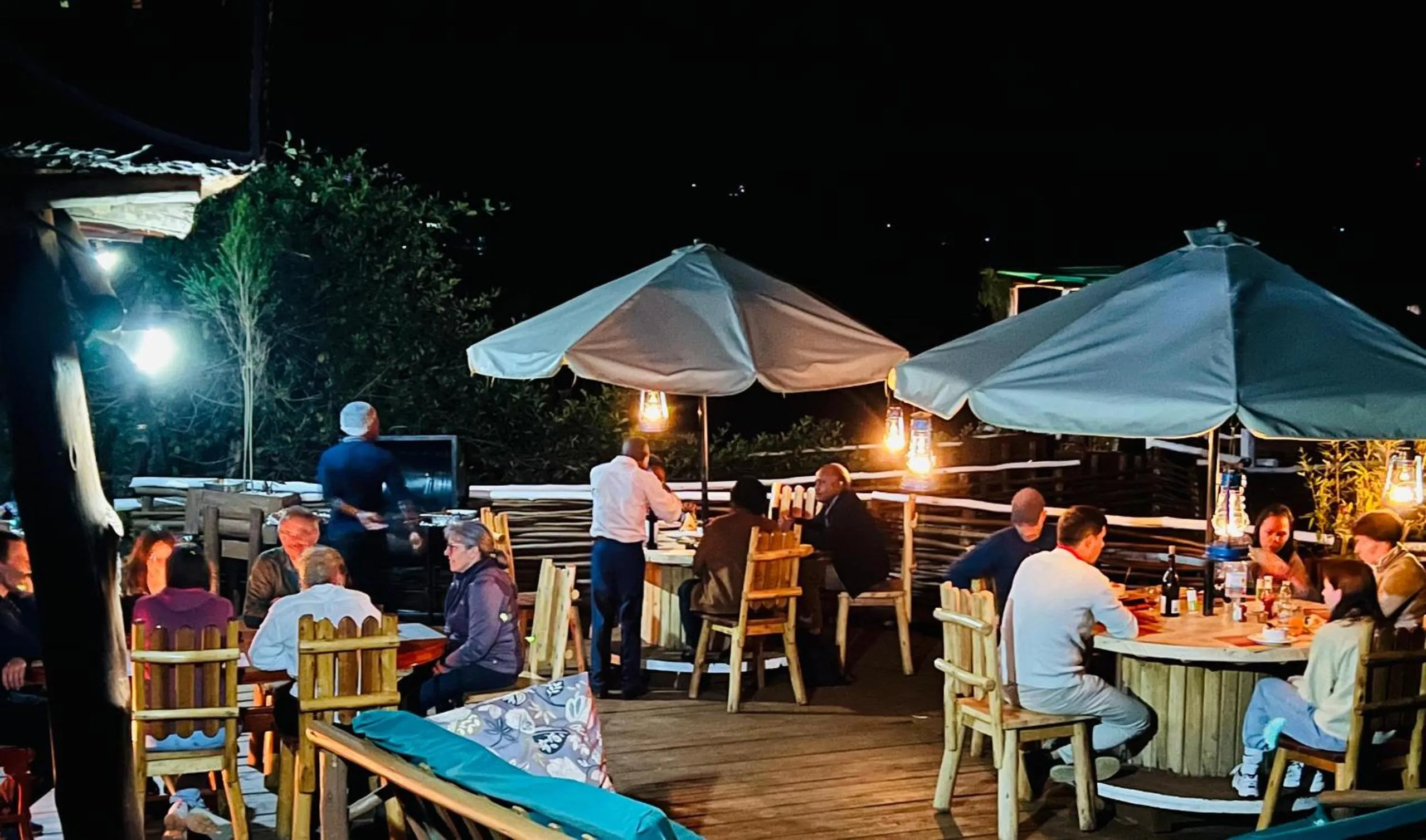 Restaurant/places to eat in Lake Bunyonyi Rock Resort