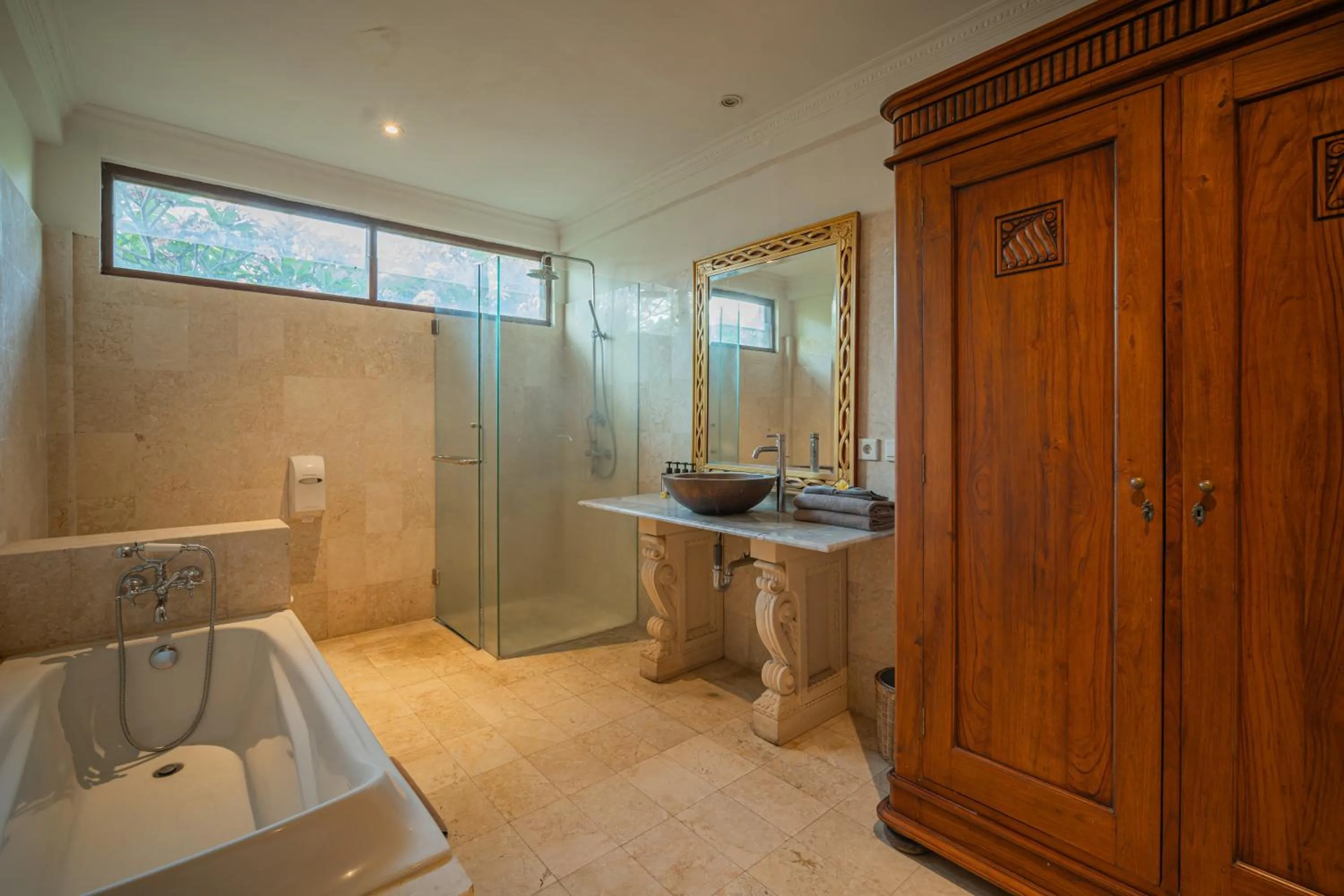 Bathroom in Honeymoon Guesthouse