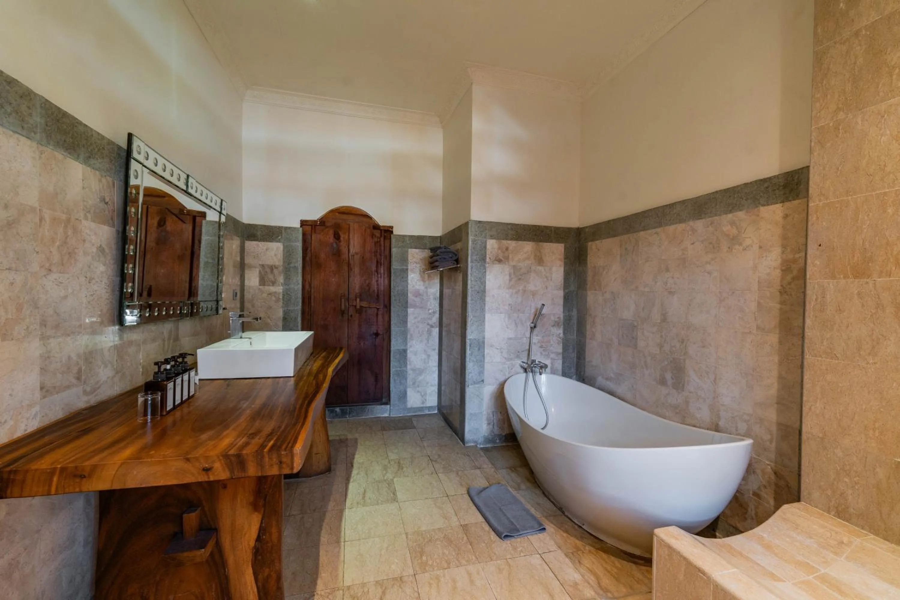 Bathroom in Honeymoon Guesthouse