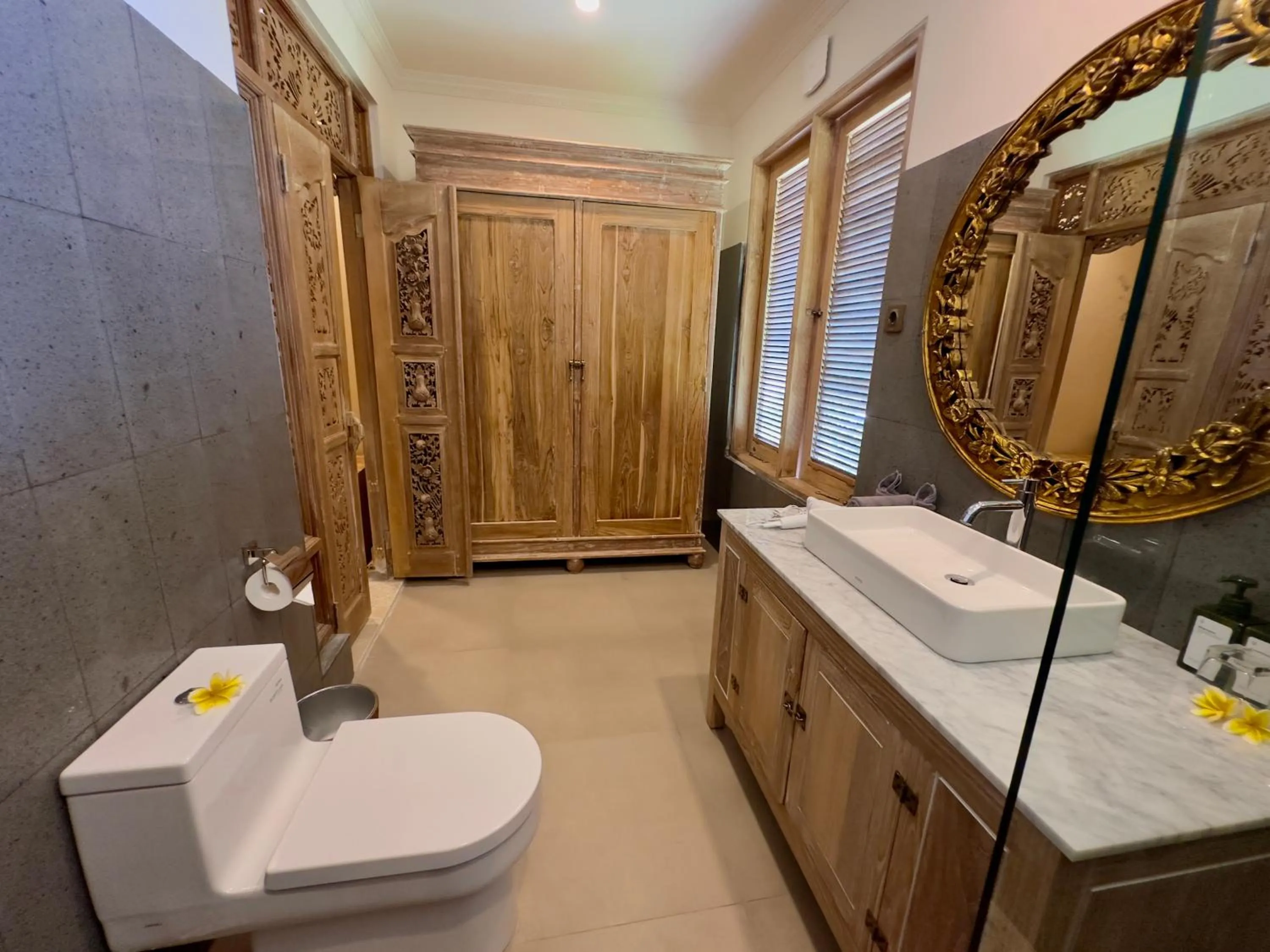 Bathroom in Honeymoon Guesthouse