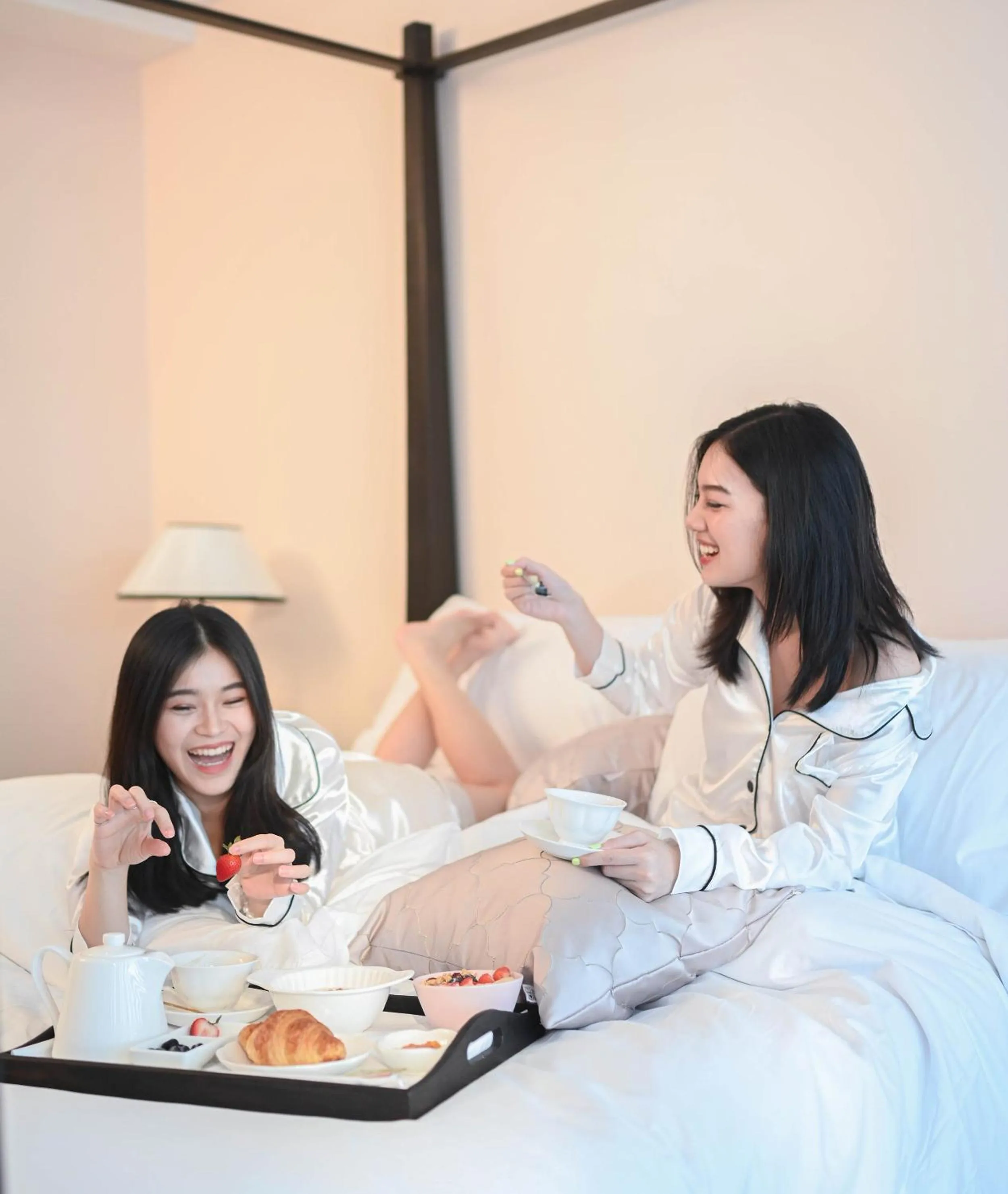 People, Bed in Noursabah Pattaya