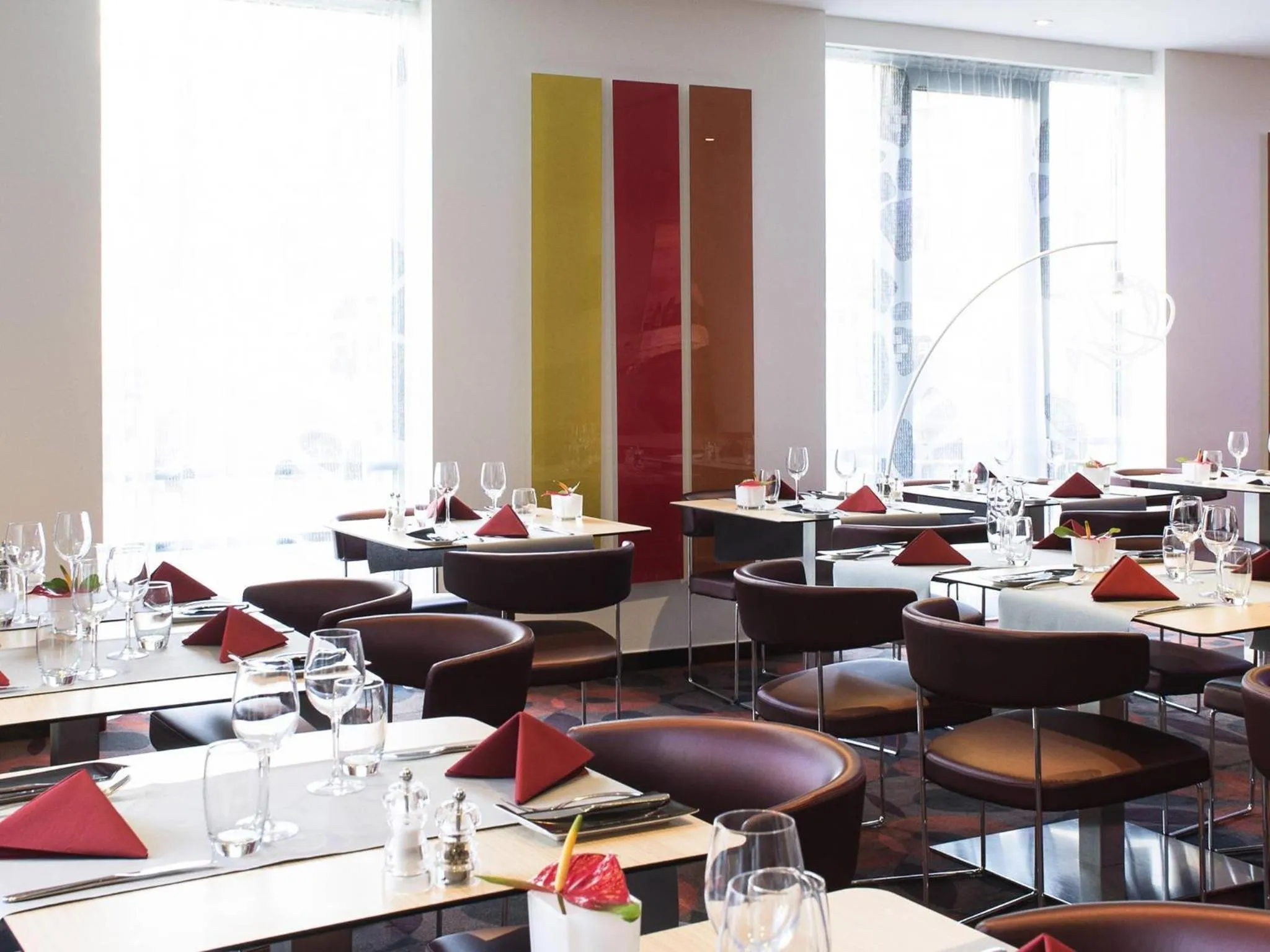 Lounge or bar in Novotel Brussels City Centre